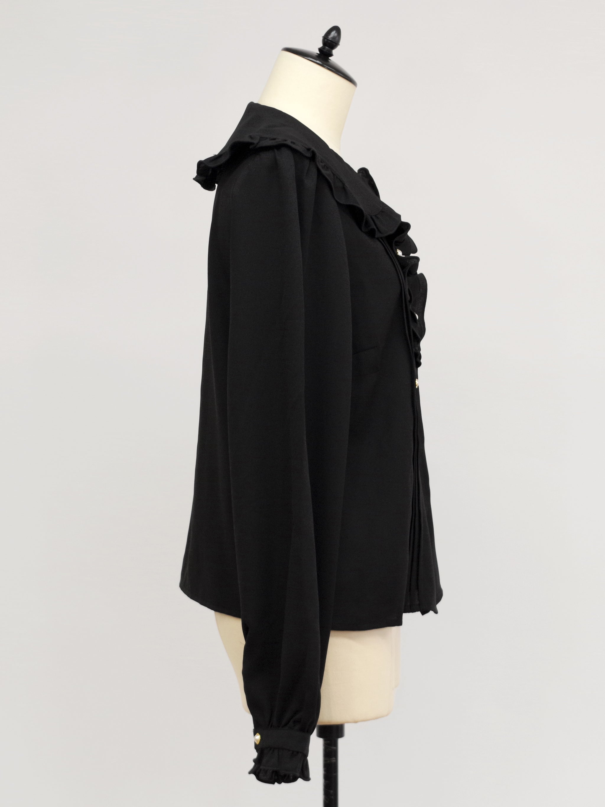 ダブルフリル丸襟長袖ブラウス |Amavel(アマベル)公式サイト