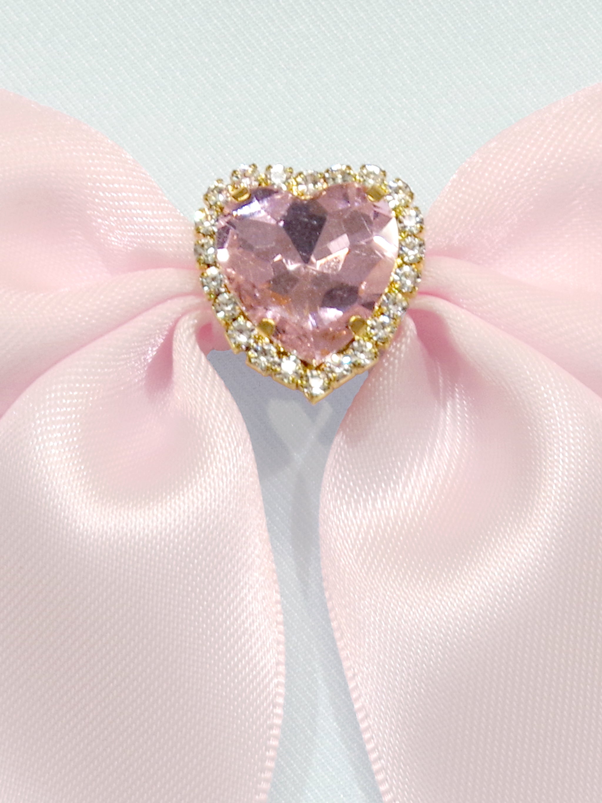 ハートビジュー付リボンブローチ |Amavel(アマベル)公式サイト