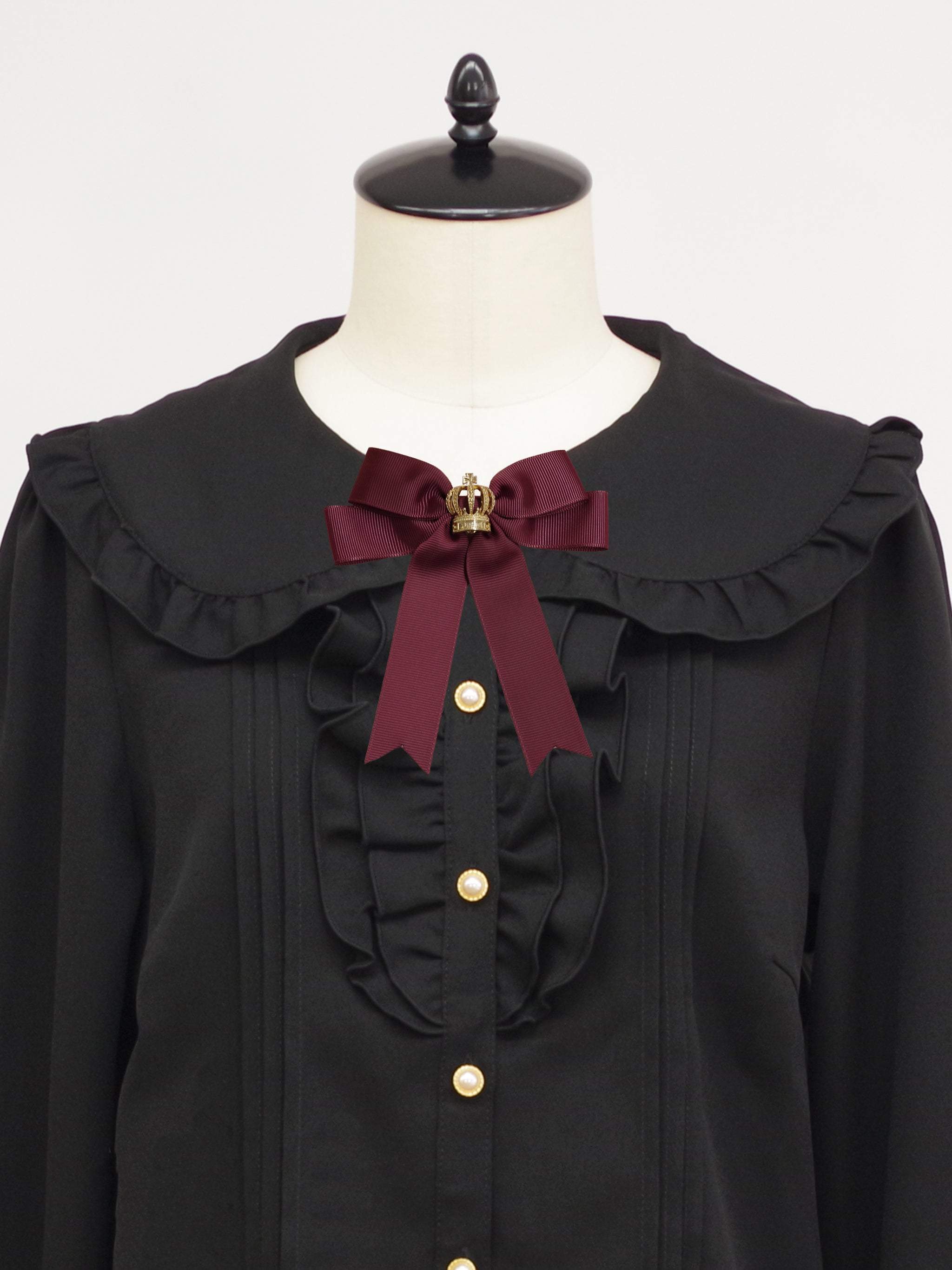 クラウンチャーム付リボンブローチ |Amavel(アマベル)公式サイト