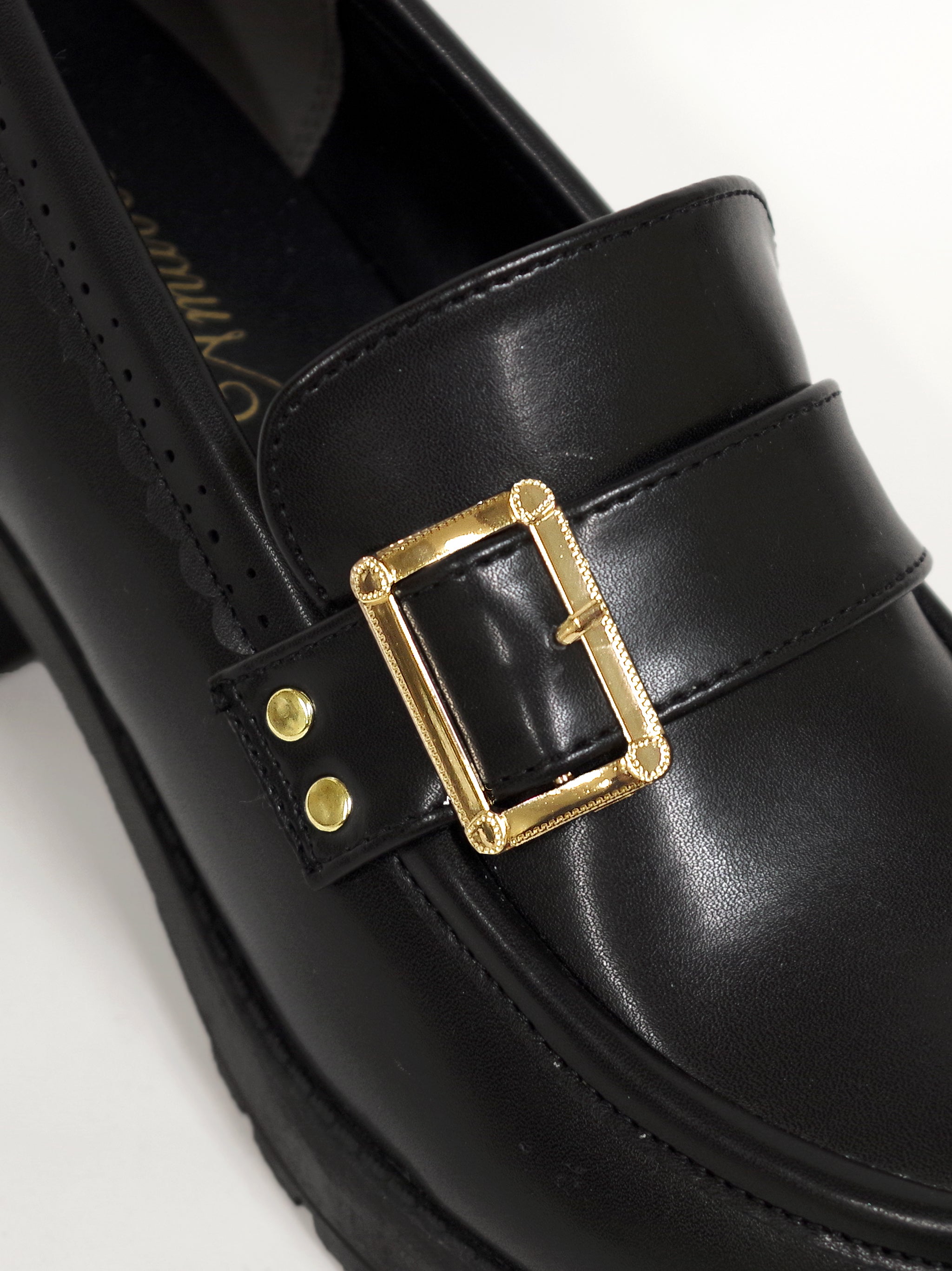 メッセージリボン付ローファーパンプス |Amavel(アマベル)公式サイト