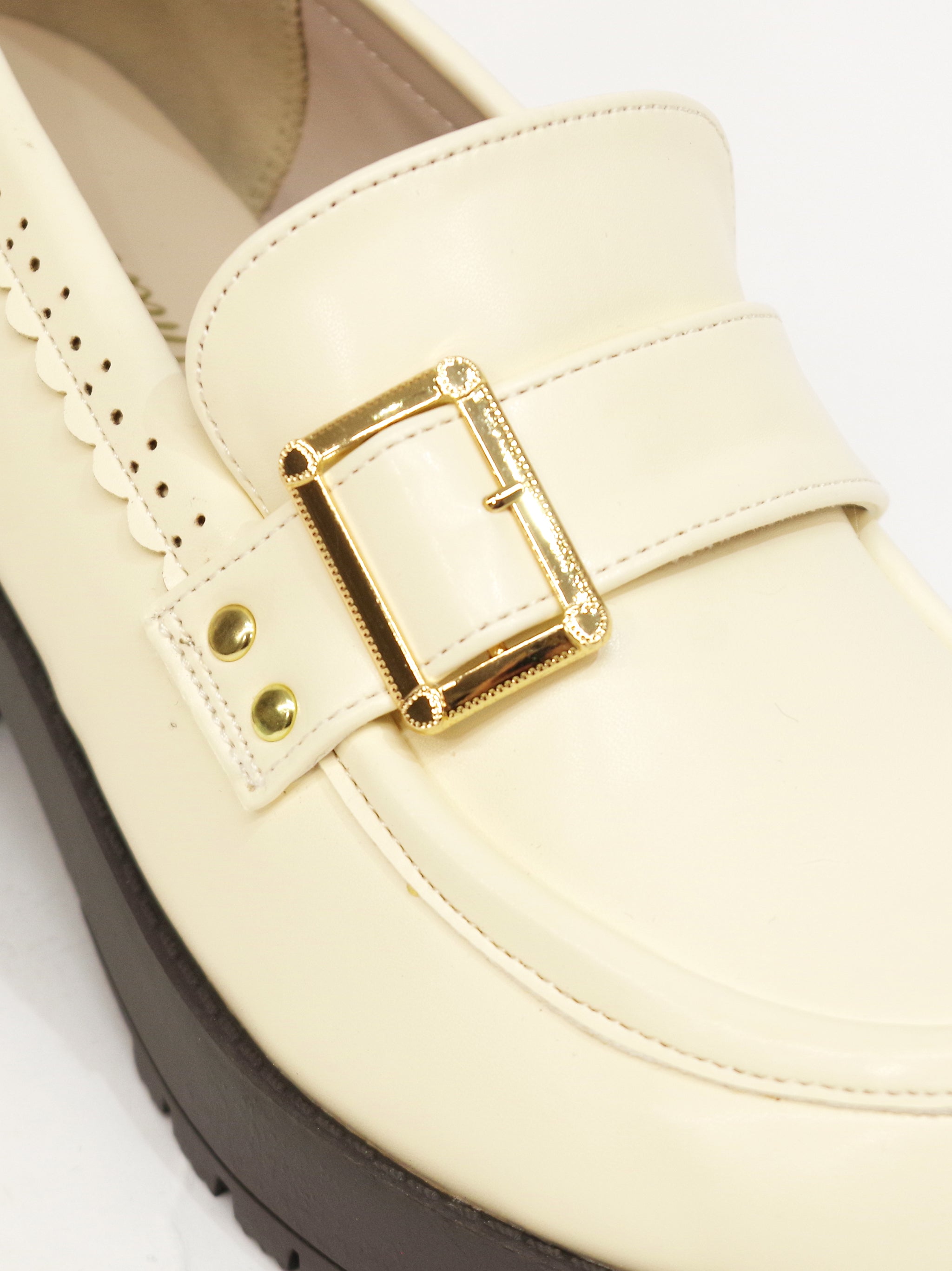 メッセージリボン付ローファーパンプス |Amavel(アマベル)公式サイト