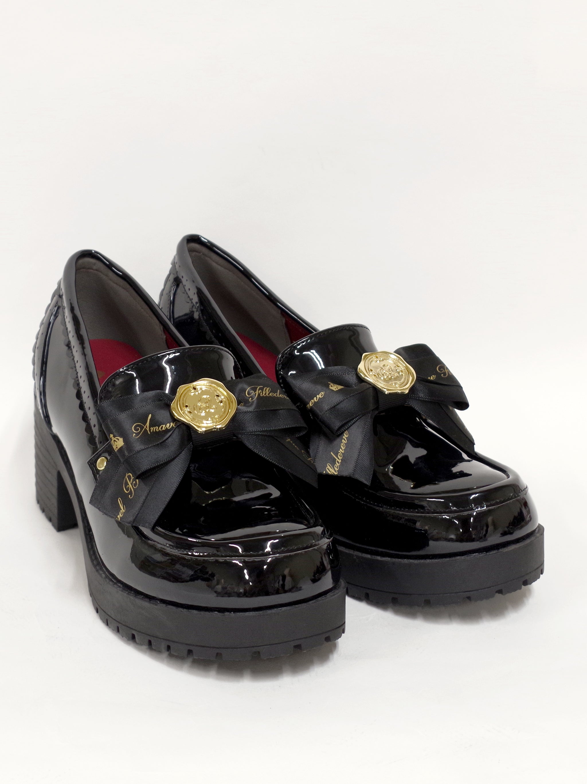 メッセージリボン付ローファーパンプス ブラックエナメル(Black Enamel) |Amavel(アマベル)公式サイト