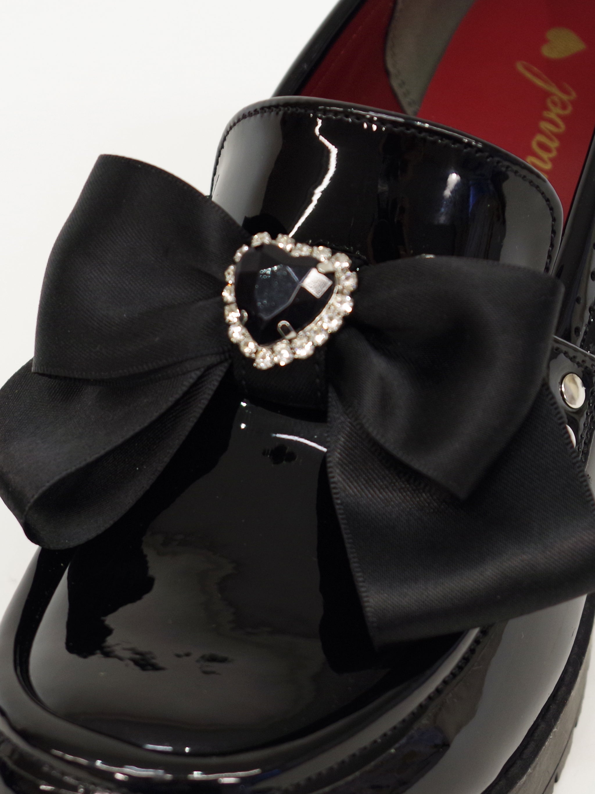 【メンバーズセール対象】ハートビジュー付きローファーパンプス |Amavel(アマベル)公式サイト