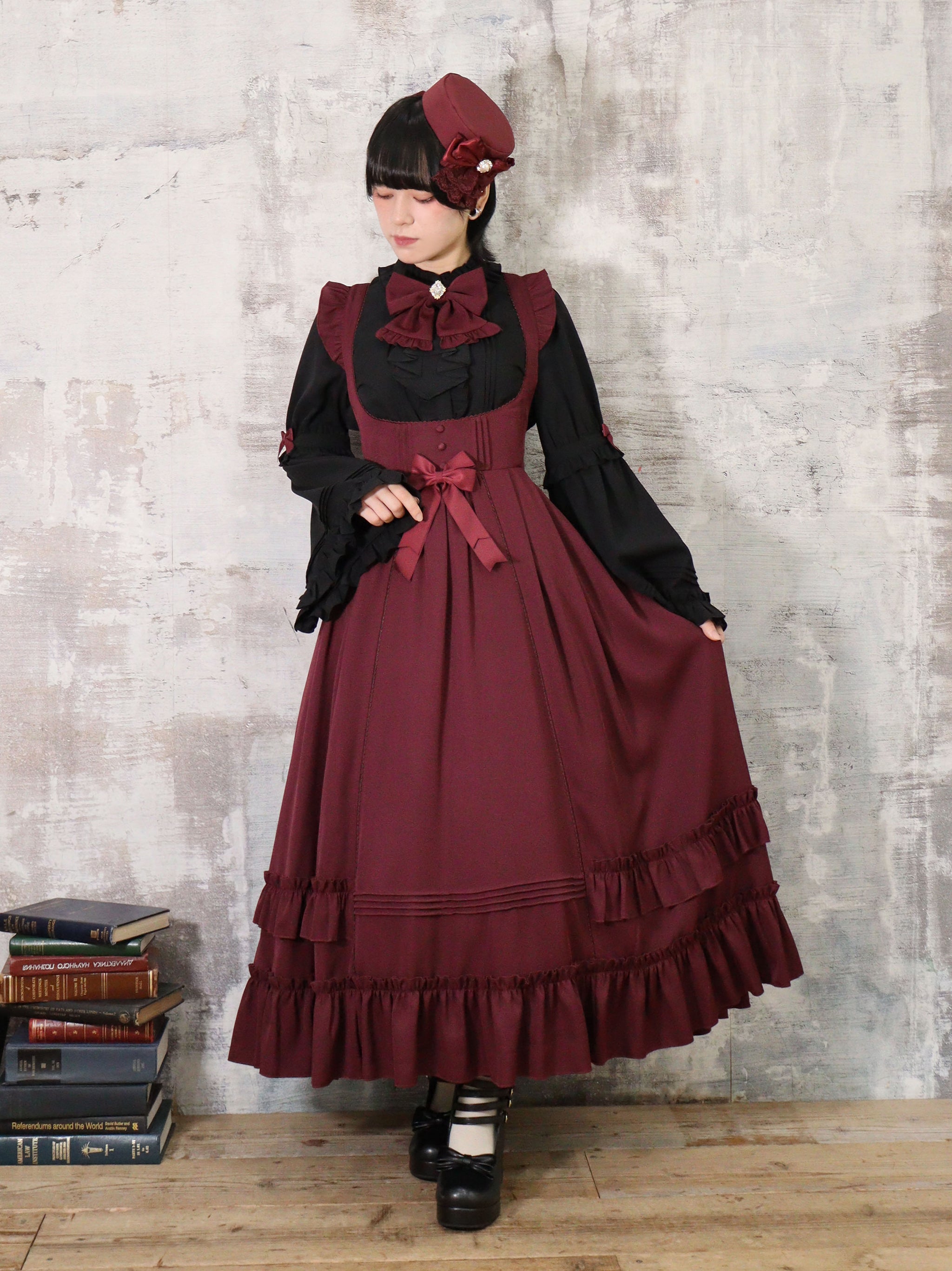 Mysterious Doll ロングジャンパースカート ボルドー(Bordeaux) FREE |Amavel(アマベル)公式サイト