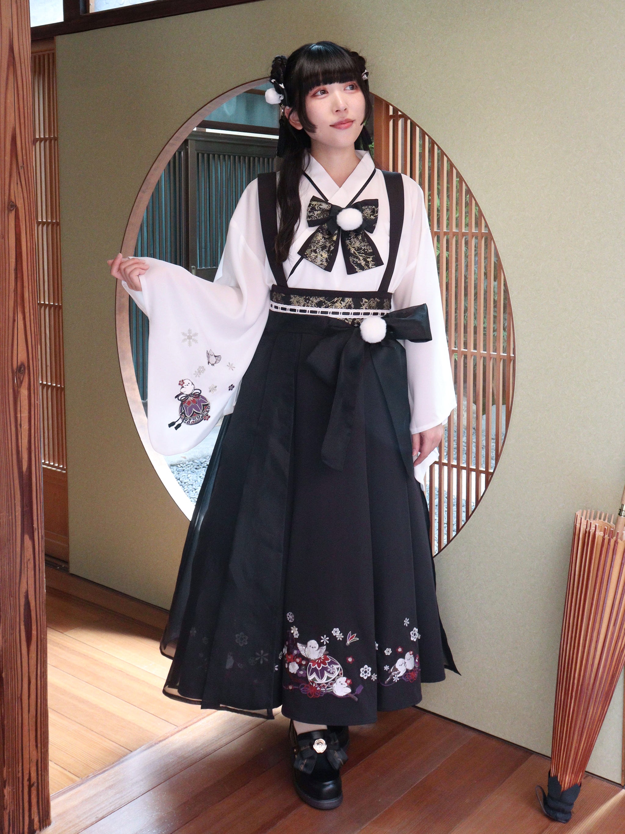 手まり遊びとシマエナガ 和風スカート ブラック(Black) FREE |Amavel(アマベル)公式サイト