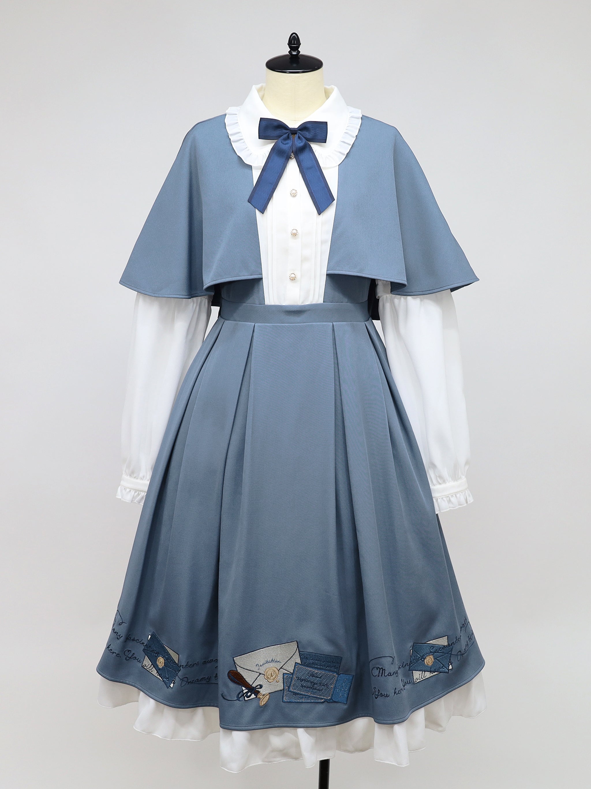 Classical Invitation ケープワンピース ブルー(Blue) FREE |Amavel(アマベル)公式サイト