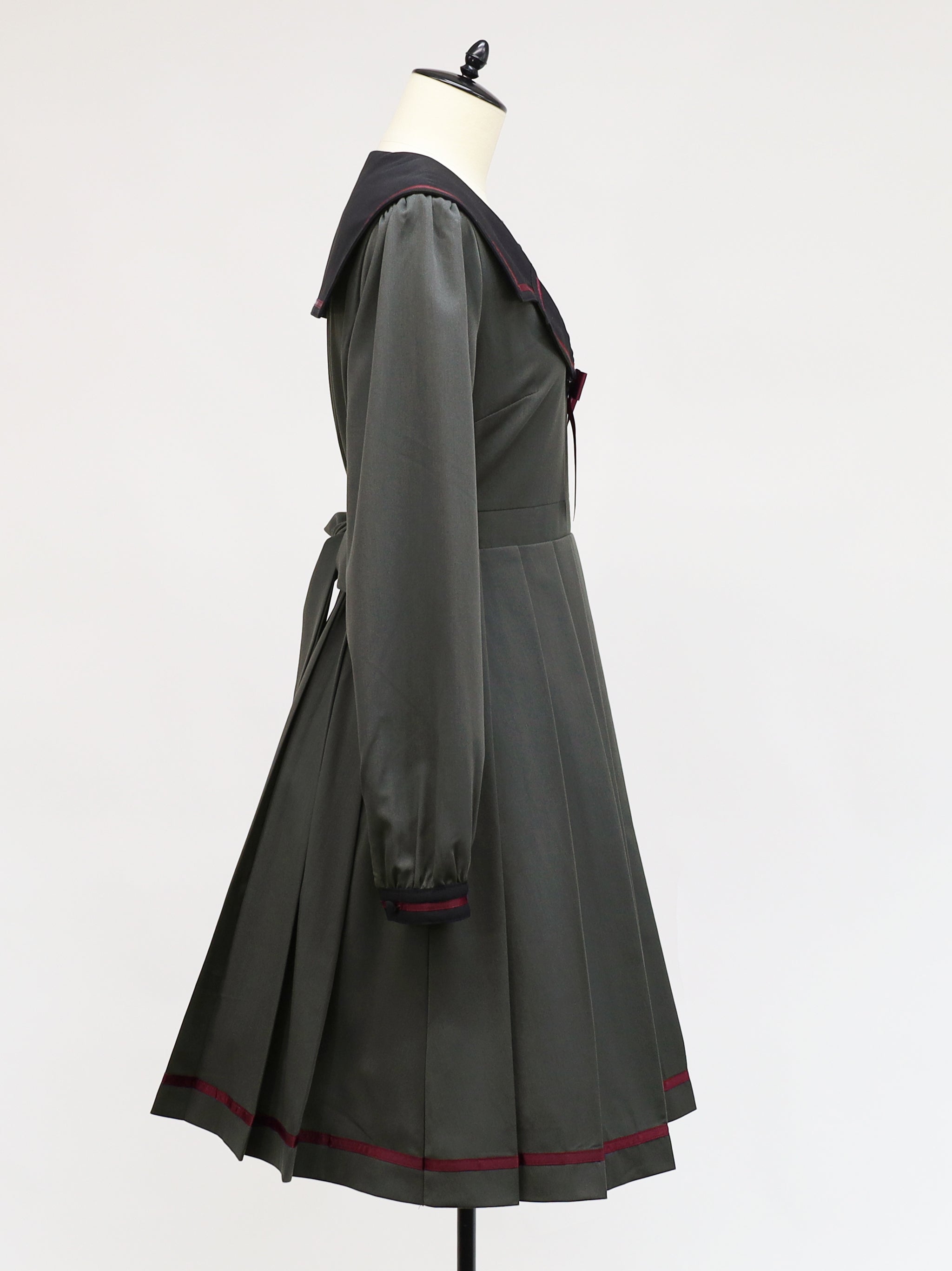 テーラードセーラープリーツワンピース |Amavel(アマベル)公式サイト