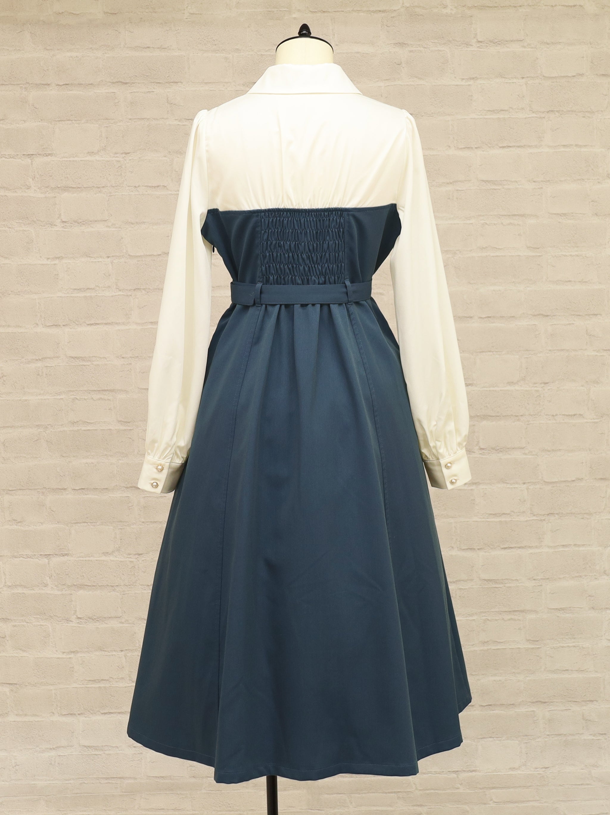 ベルト付きレイヤードトレンチワンピース |Amavel(アマベル)公式サイト