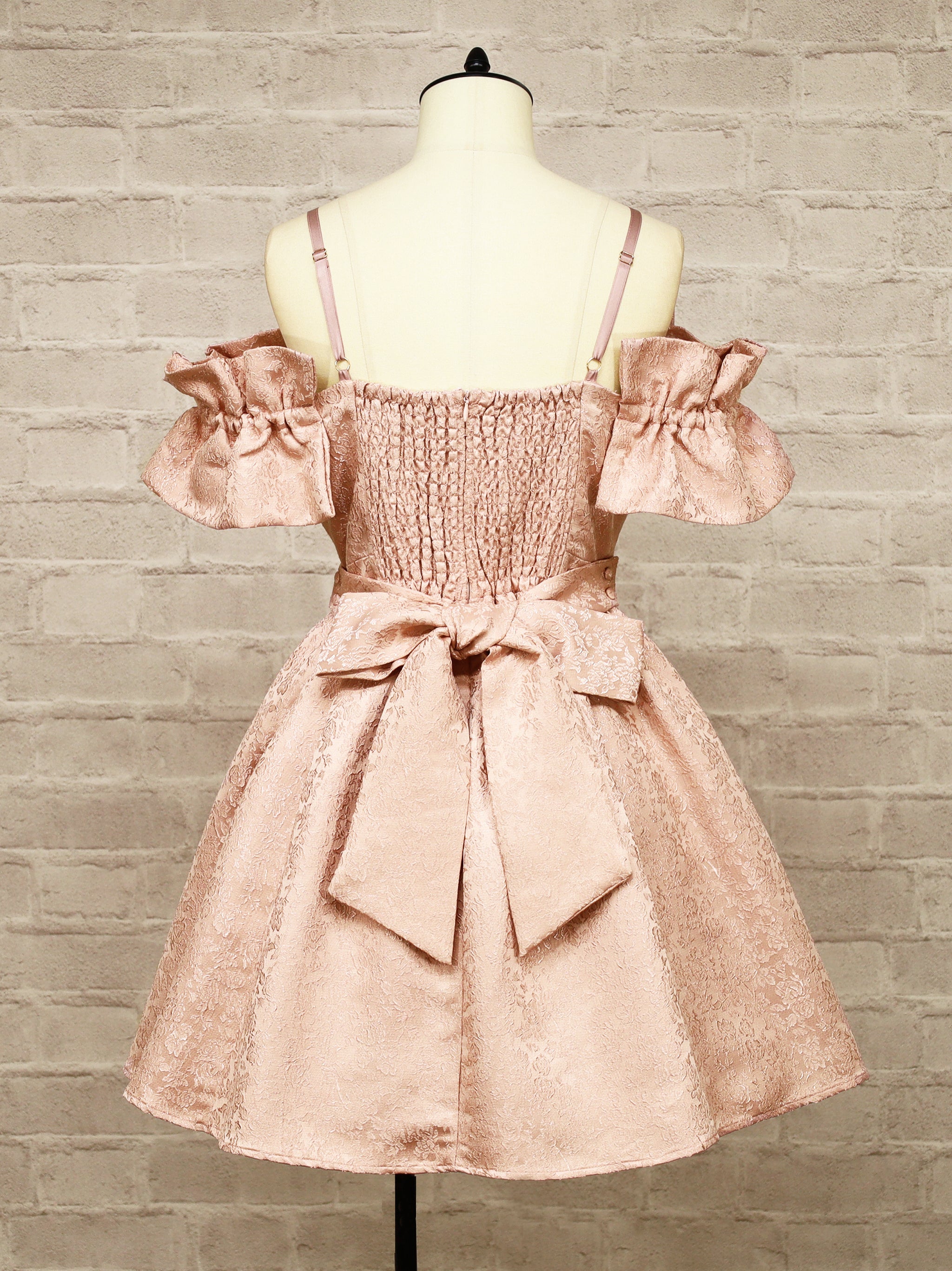 【メンバーズセール対象】フリル袖ジャガードキャミワンピース |Amavel(アマベル)公式サイト