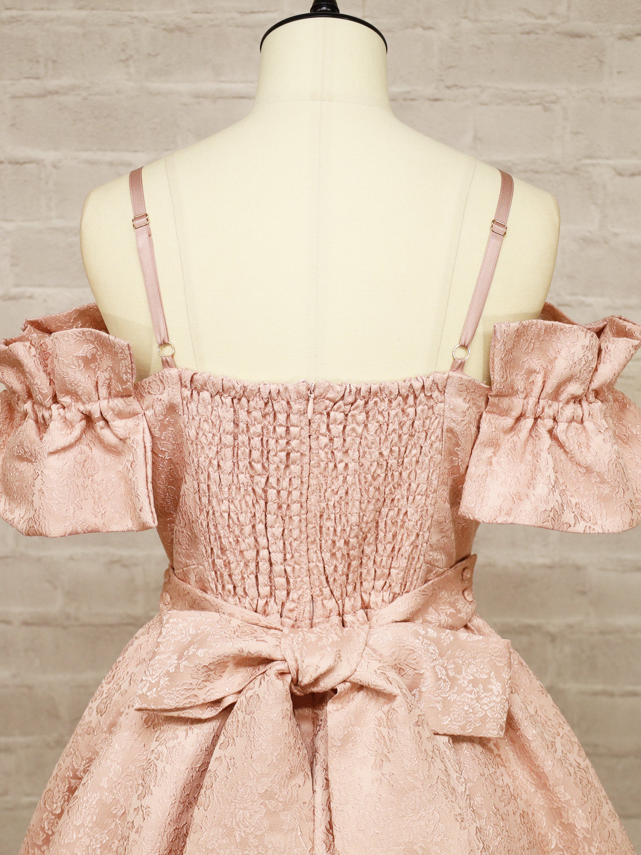 【メンバーズセール対象】フリル袖ジャガードキャミワンピース |Amavel(アマベル)公式サイト