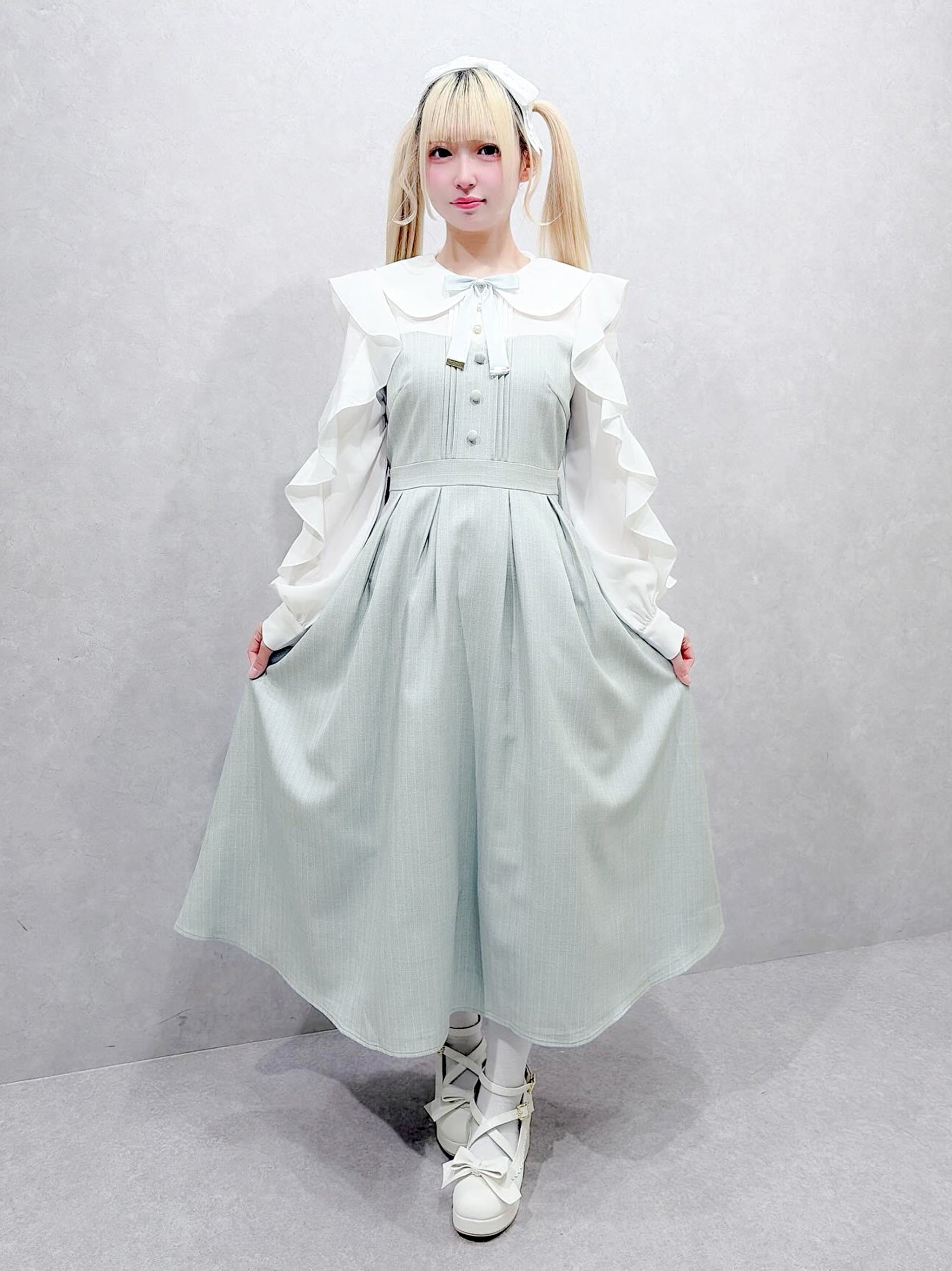 【メンバーズセール対象】Ruffle Elegance ミドル丈ワンピース