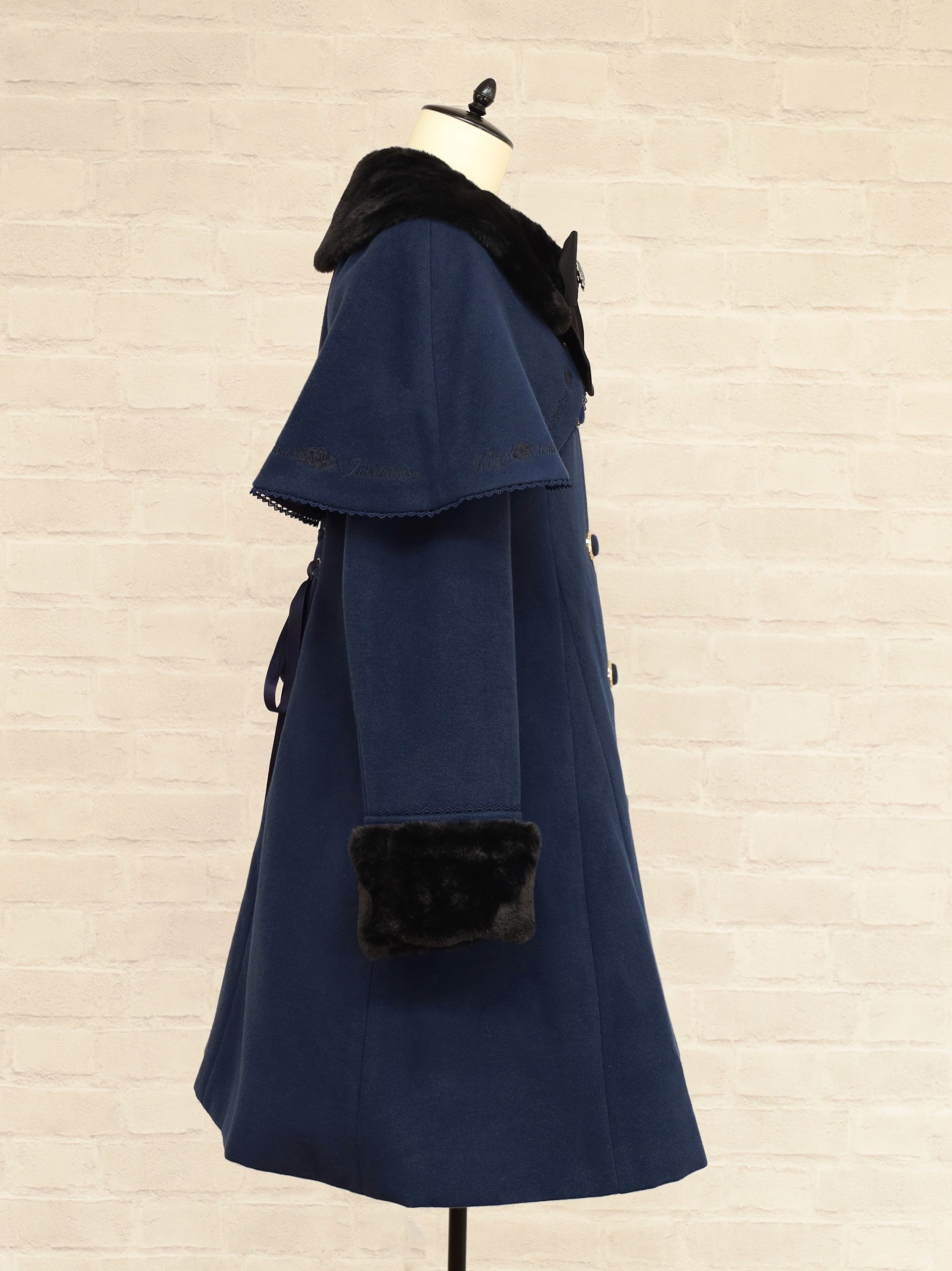 Rosette Doll ケープ付ロングコート |Amavel(アマベル)公式サイト