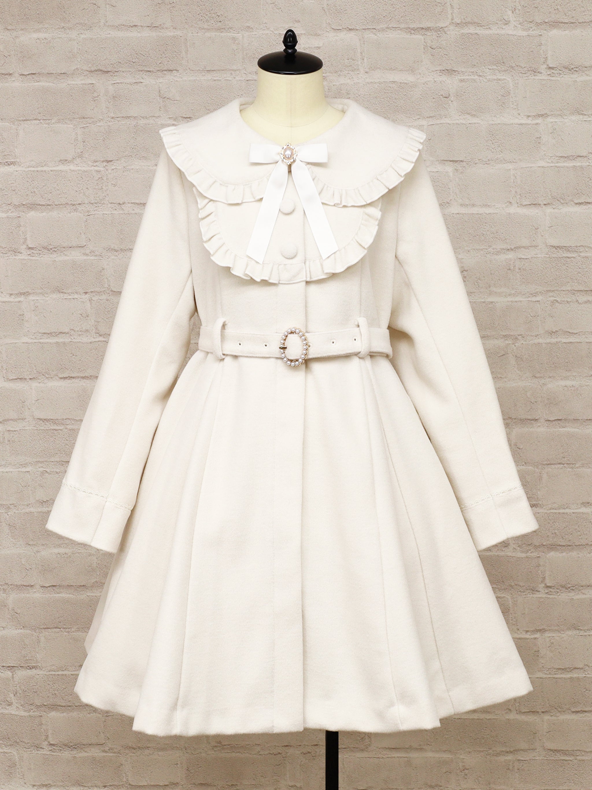 【アウトレットセール対象】パールベルト付ヨークフリルコート |Amavel(アマベル)公式サイト