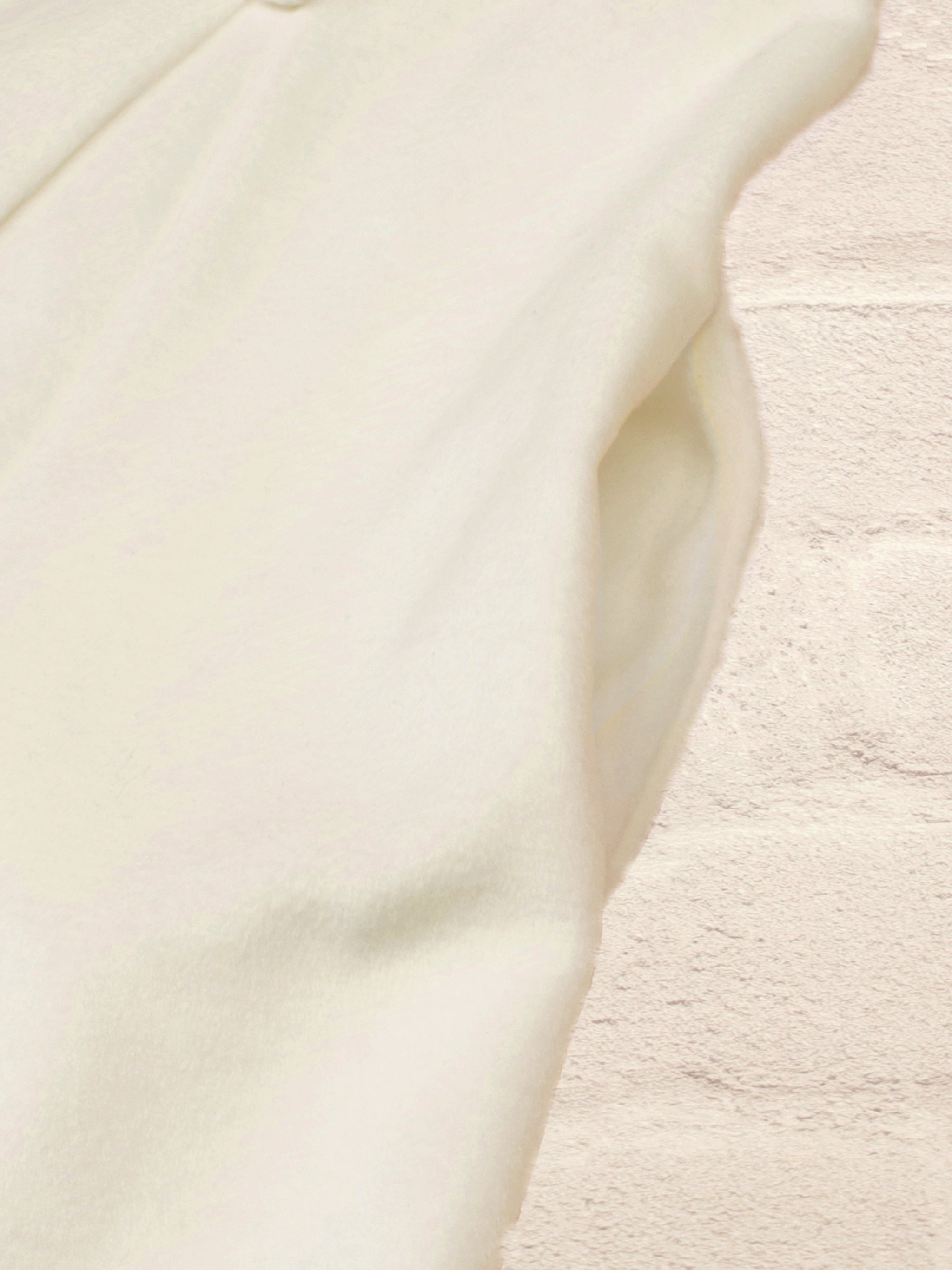 【アウトレットセール対象】パールベルト付ヨークフリルコート |Amavel(アマベル)公式サイト