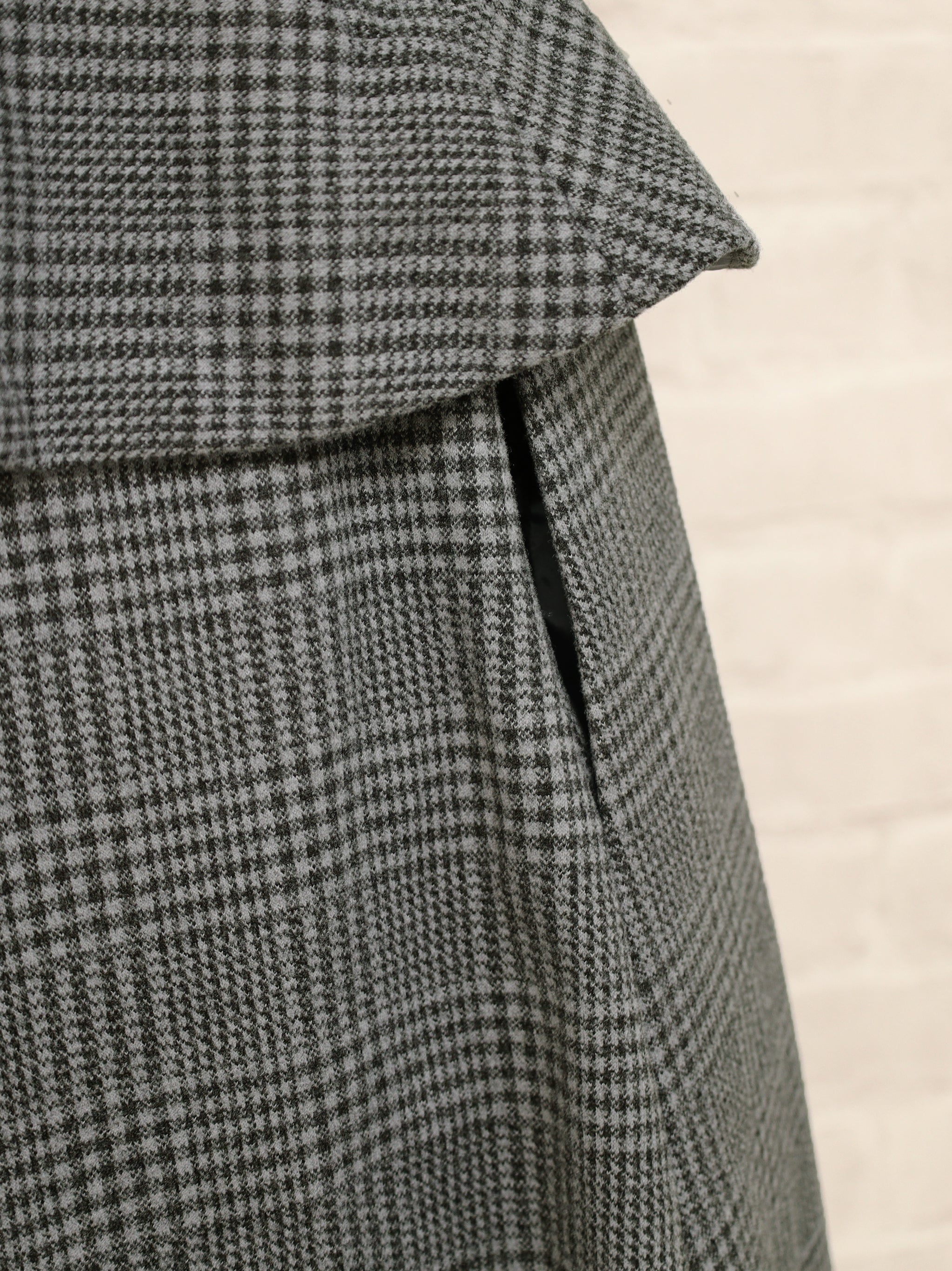 Noble Elegance ペプラムロングコート |Amavel(アマベル)公式サイト