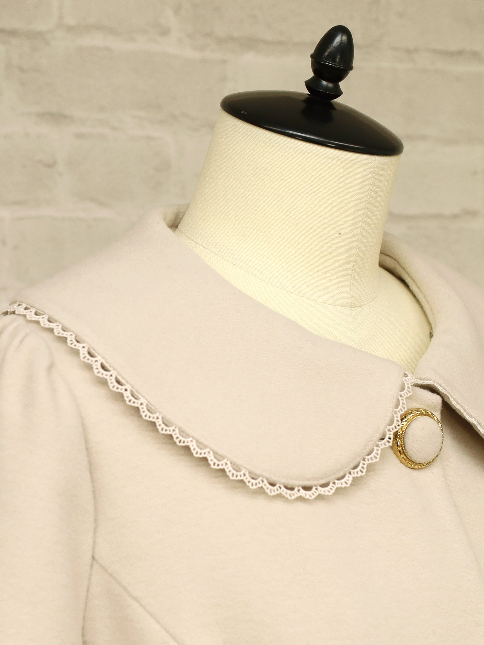 Rosette Doll ケープ付ショートコート |Amavel(アマベル)公式サイト