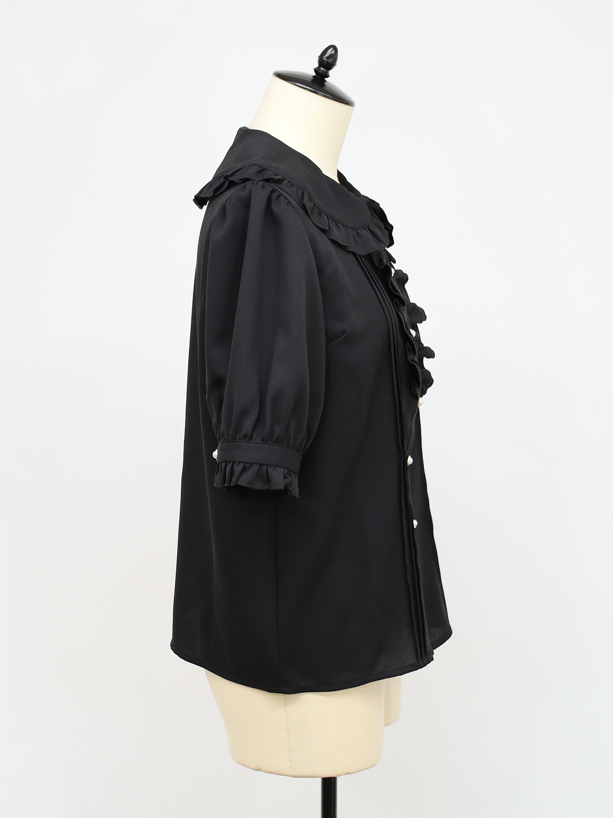 ダブルフリル丸襟半袖ブラウス |Amavel(アマベル)公式サイト