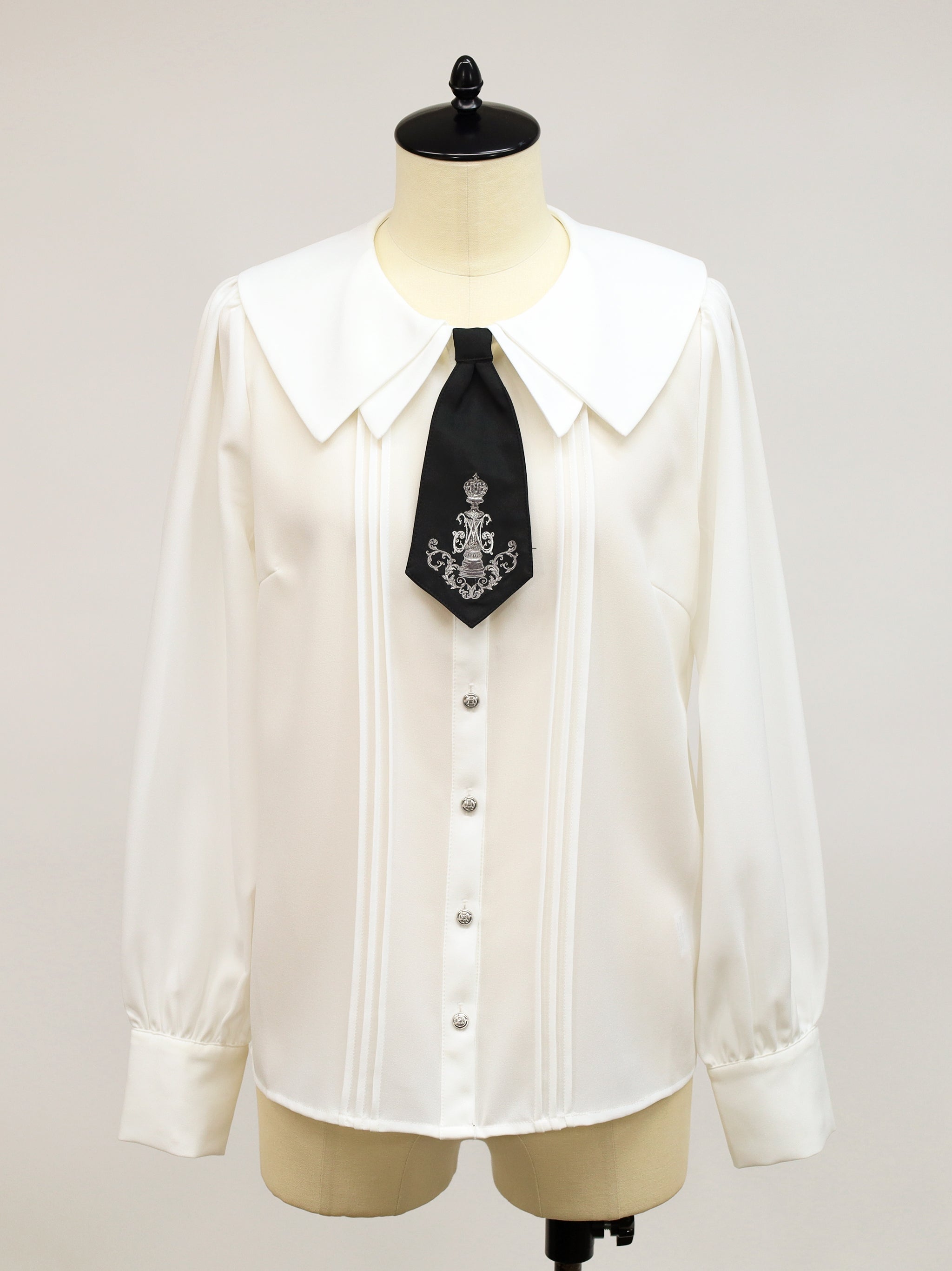 Royal checkmate ネクタイブラウス ブラック(Black) FREE |Amavel(アマベル)公式サイト