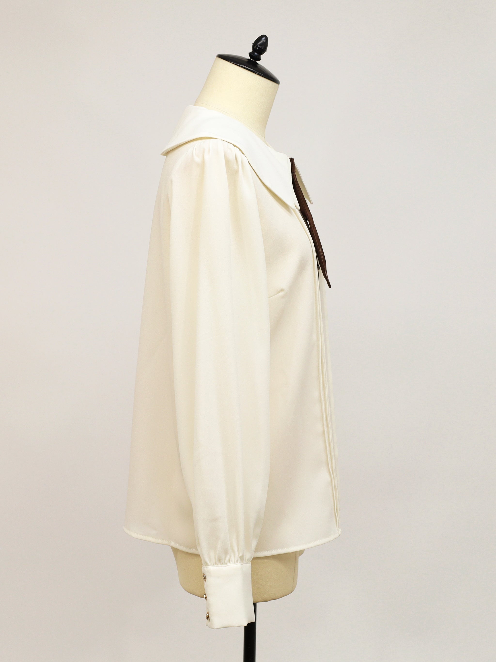 Royal checkmate ネクタイブラウス |Amavel(アマベル)公式サイト