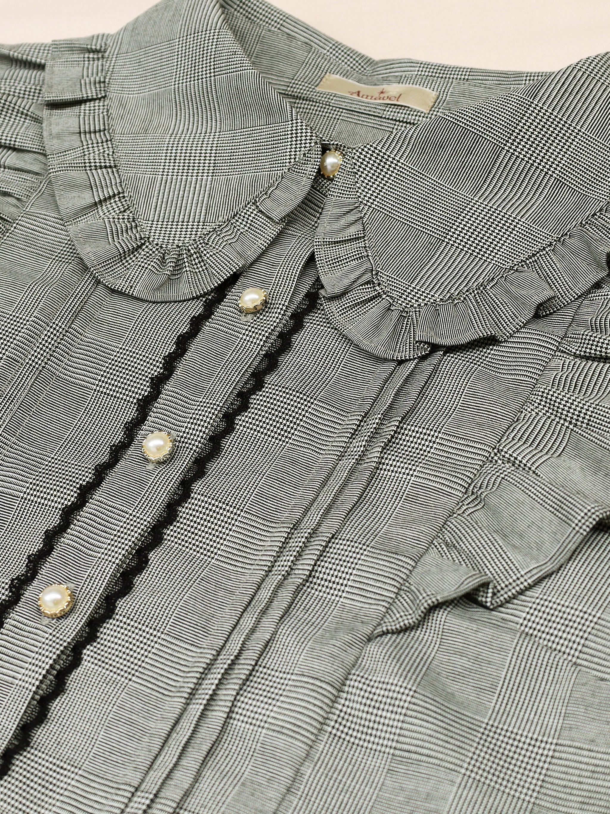 ハートビジューリボンブラウス |Amavel(アマベル)公式サイト