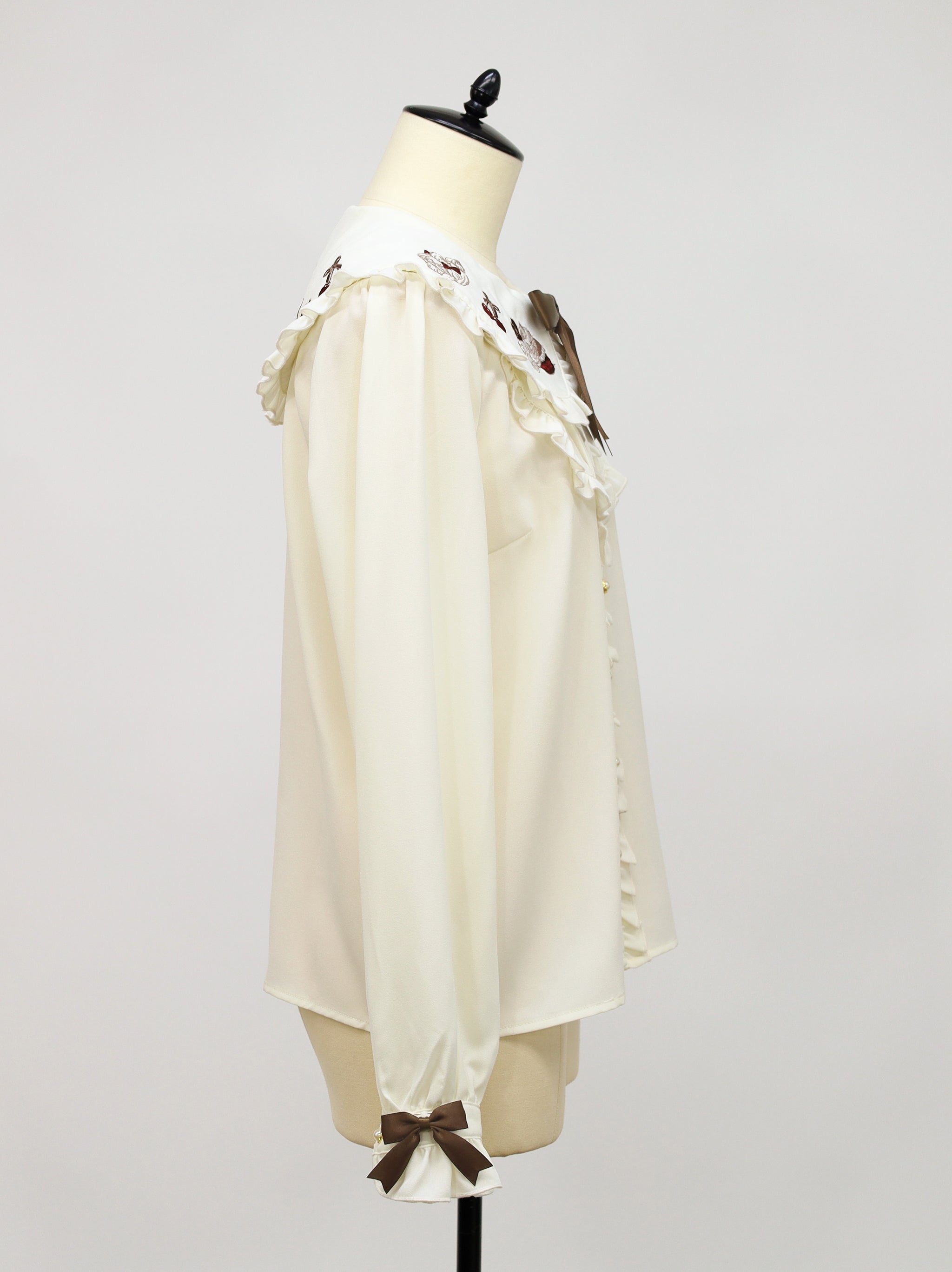 Sweet Whip フリルブラウス |Amavel(アマベル)公式サイト