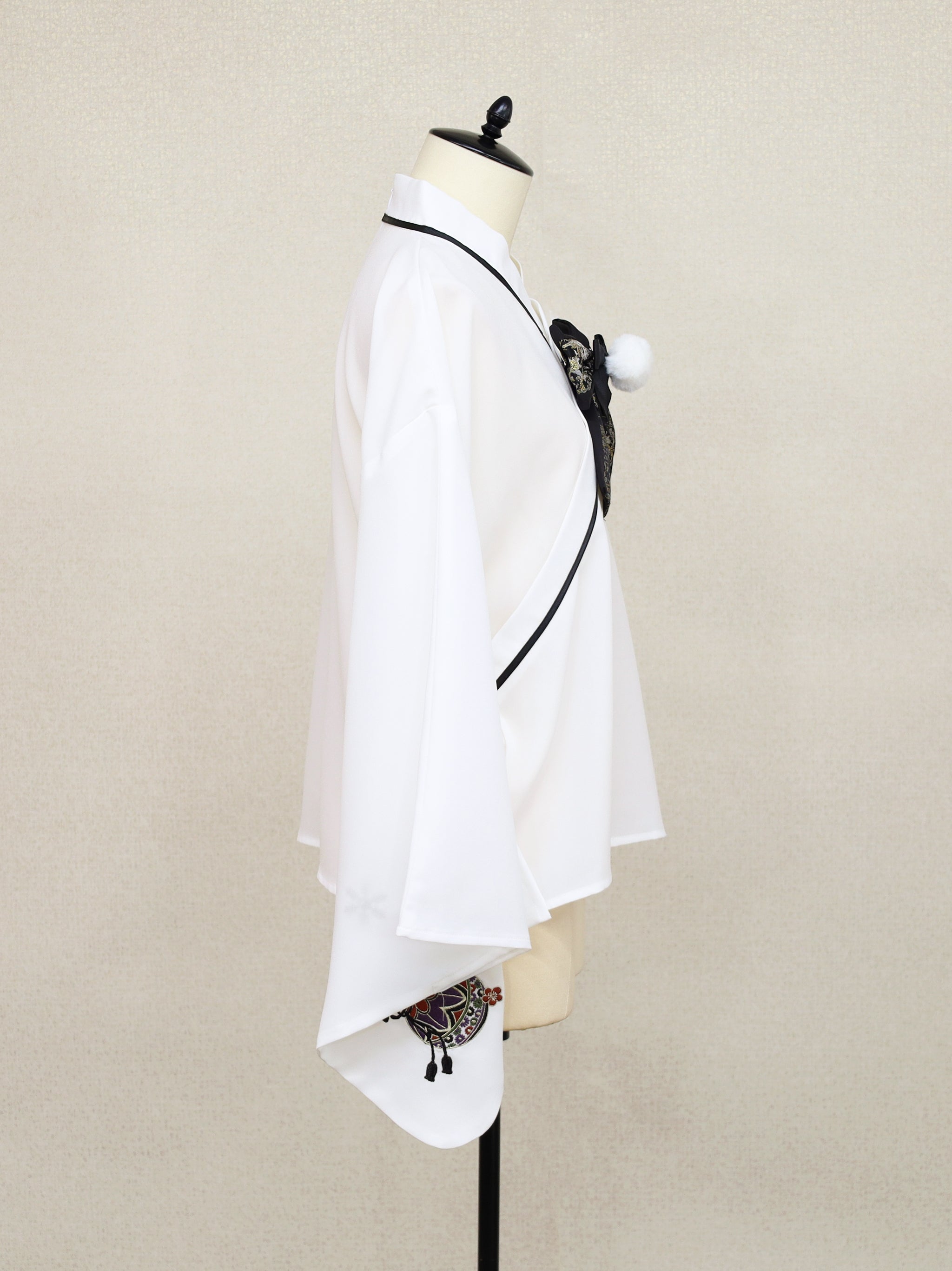 手まり遊びとシマエナガ 和風ブラウス |Amavel(アマベル)公式サイト