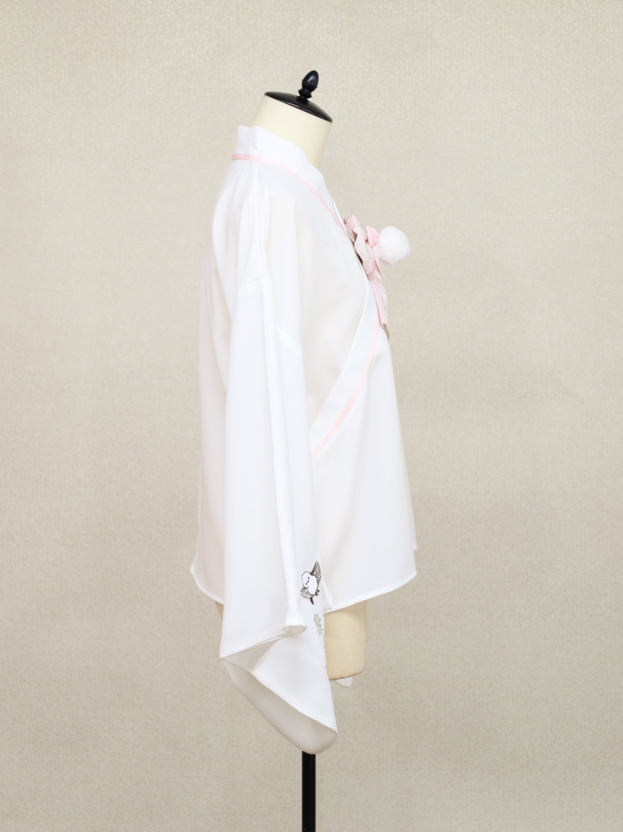 手まり遊びとシマエナガ 和風ブラウス |Amavel(アマベル)公式サイト