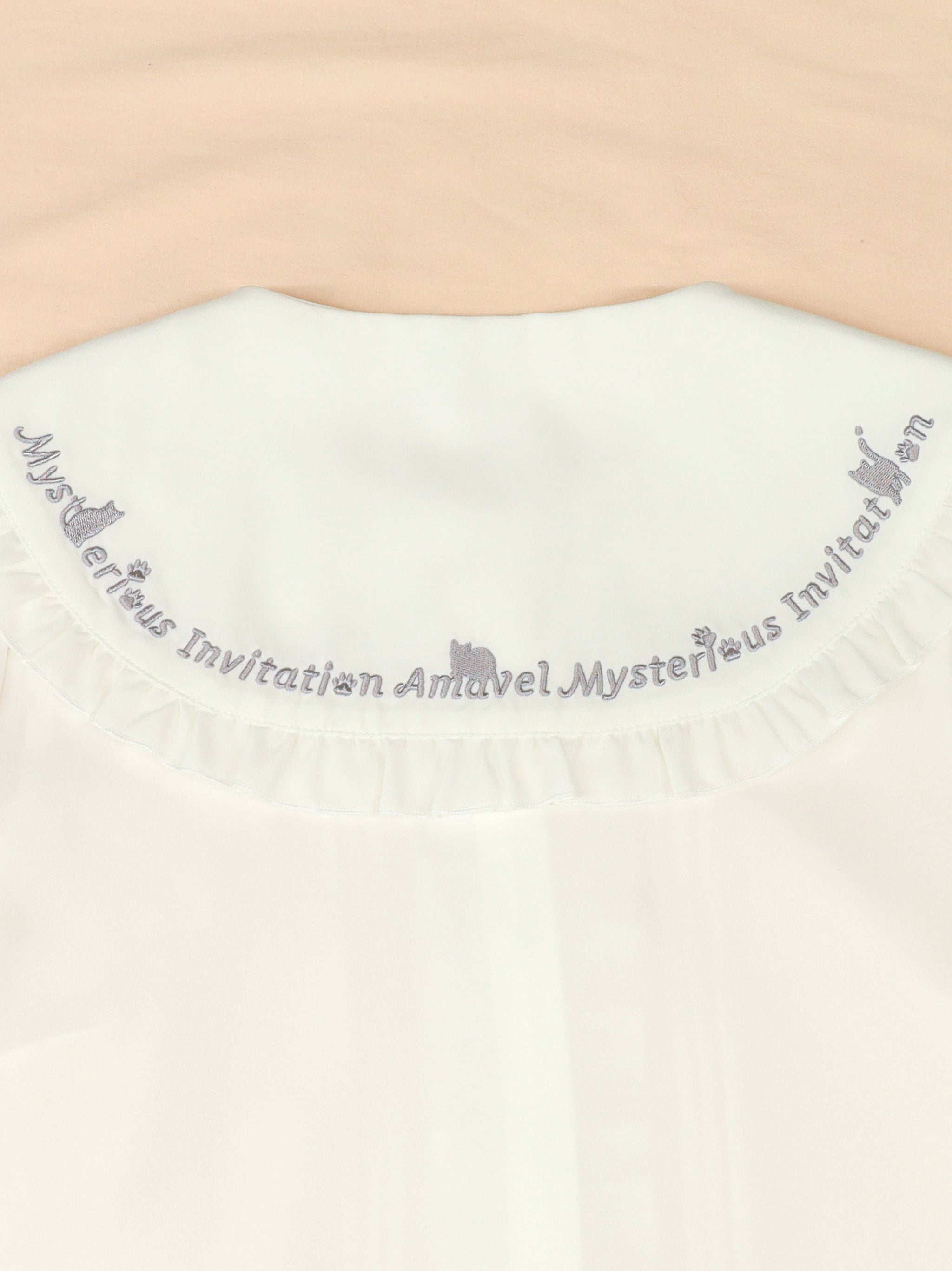 Mysterious Cat ブラウス |Amavel(アマベル)公式サイト