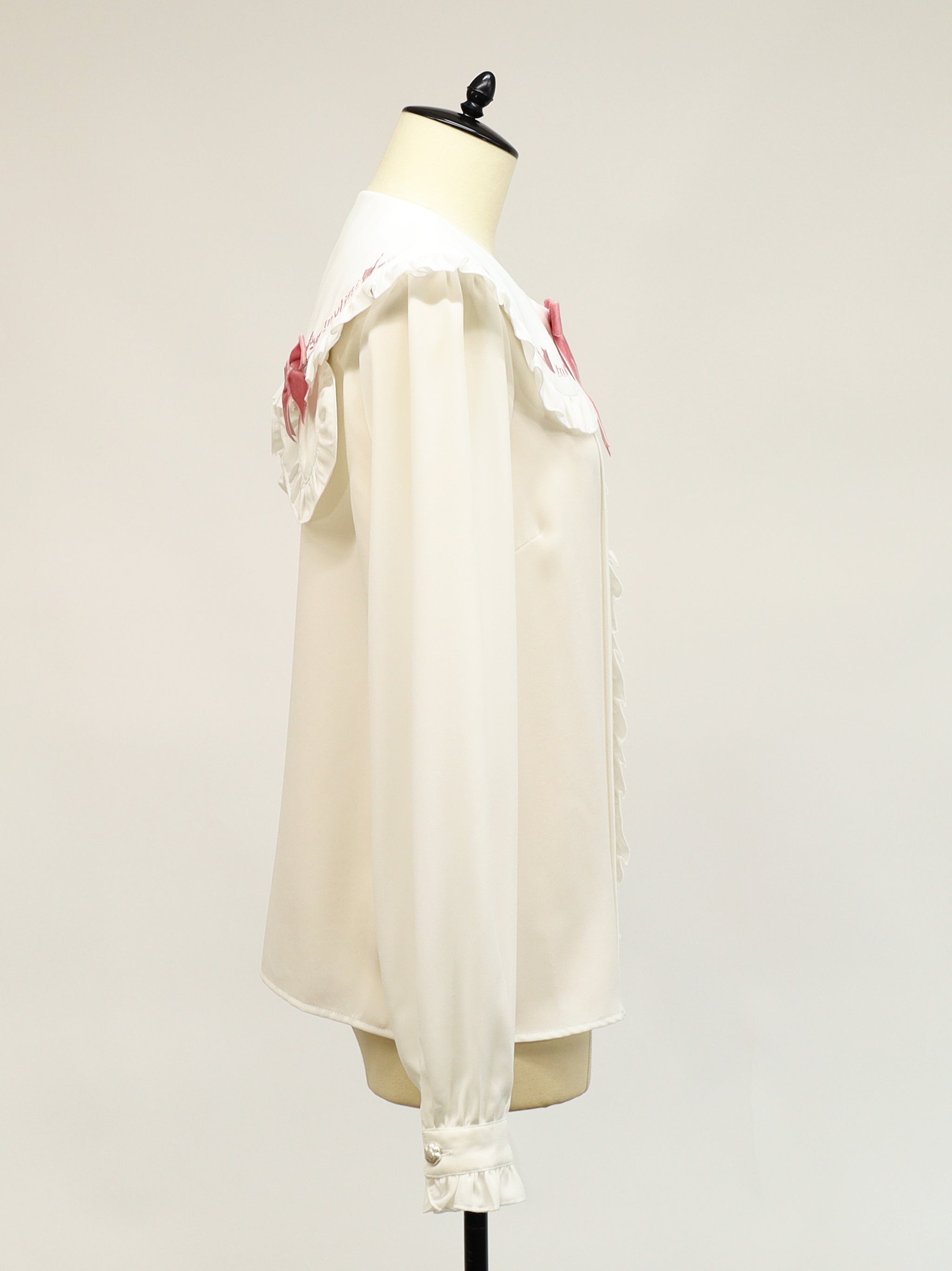 Mysterious Cat ブラウス |Amavel(アマベル)公式サイト