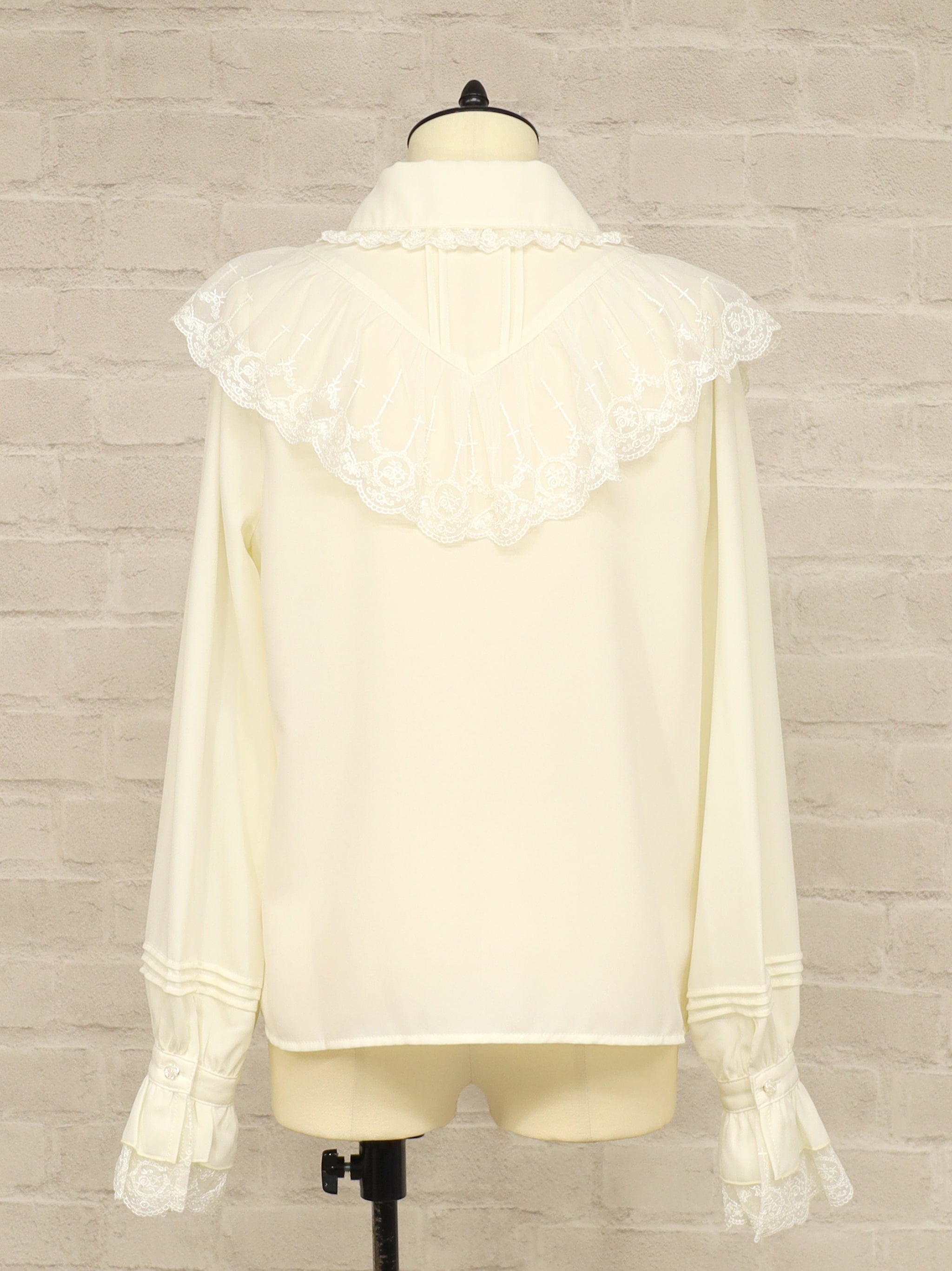 Rosette Doll クラシカルブラウス |Amavel(アマベル)公式サイト