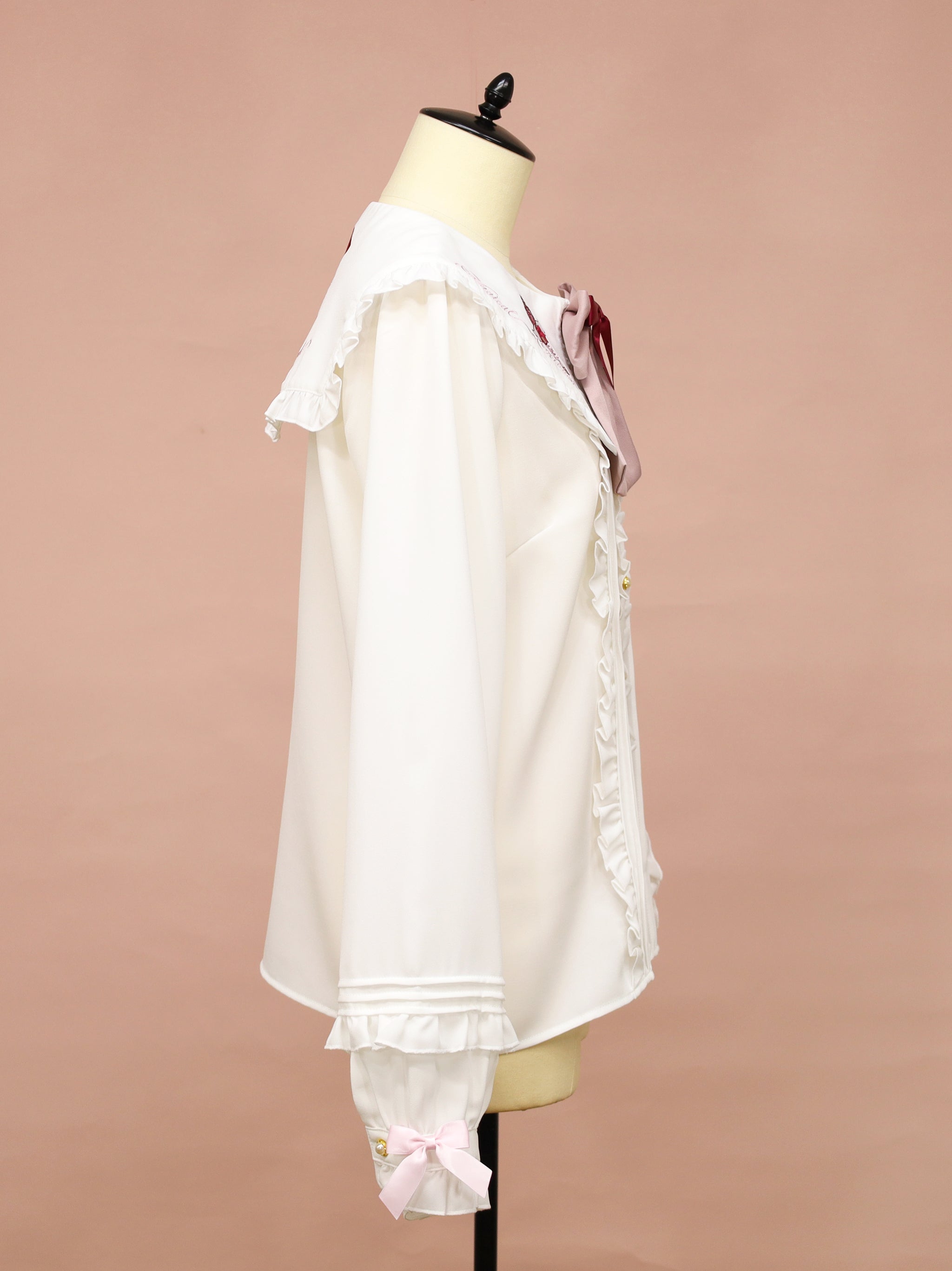 Magical Ribbon フリルブラウス |Amavel(アマベル)公式サイト