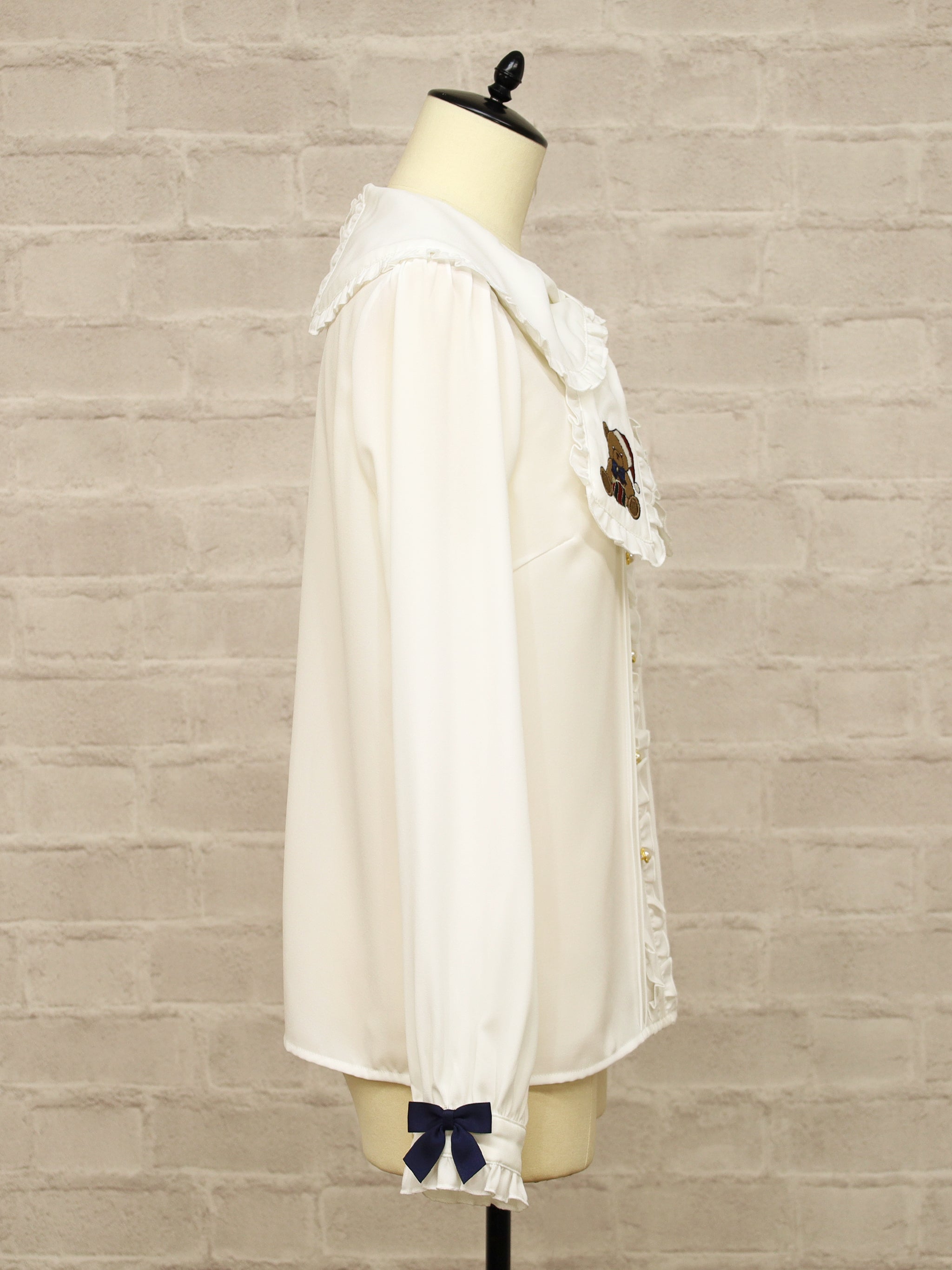 Holy Night Bear リボンブラウス |Amavel(アマベル)公式サイト