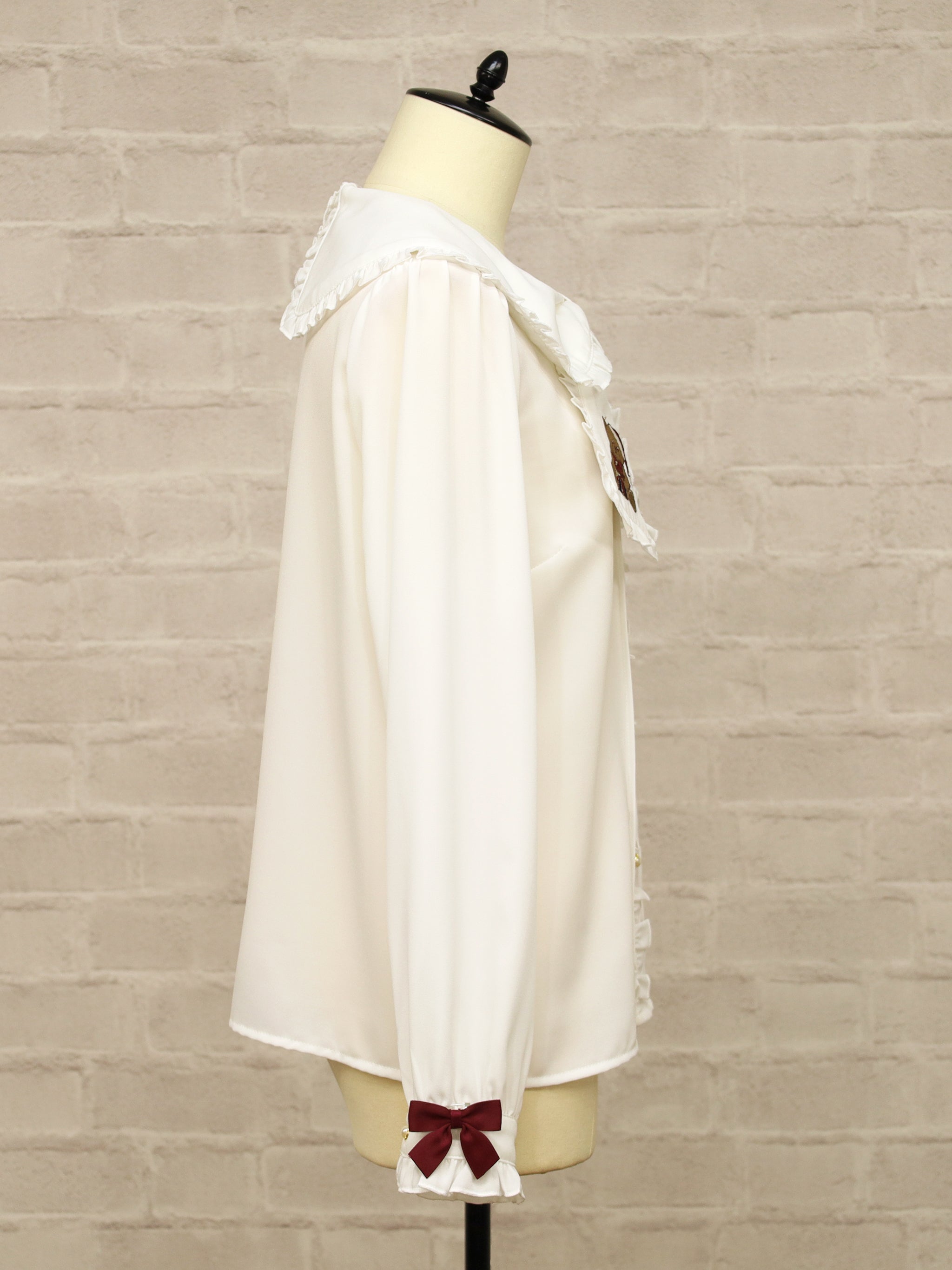 Holy Night Bear リボンブラウス |Amavel(アマベル)公式サイト