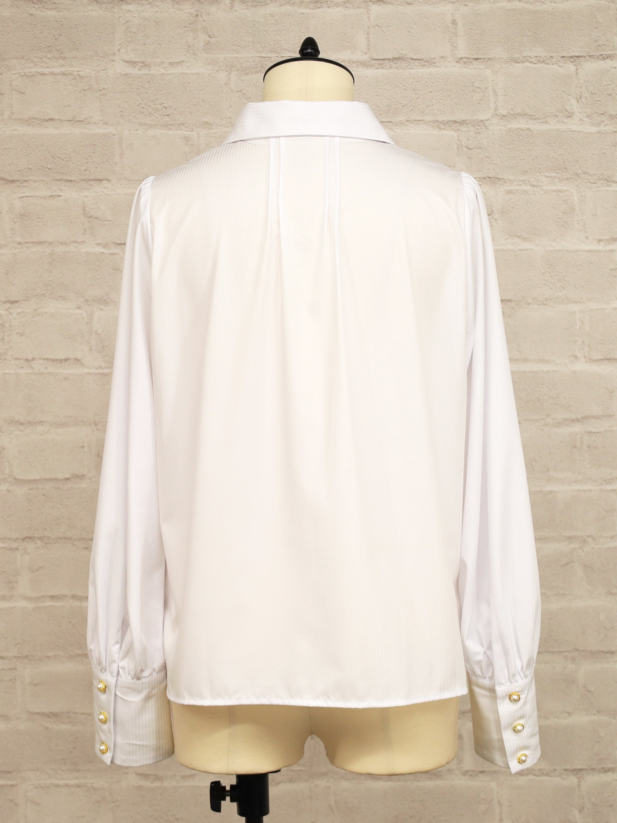 【メンバーズセール対象】Mysterious Chandelier ブラウス |Amavel(アマベル)公式サイト