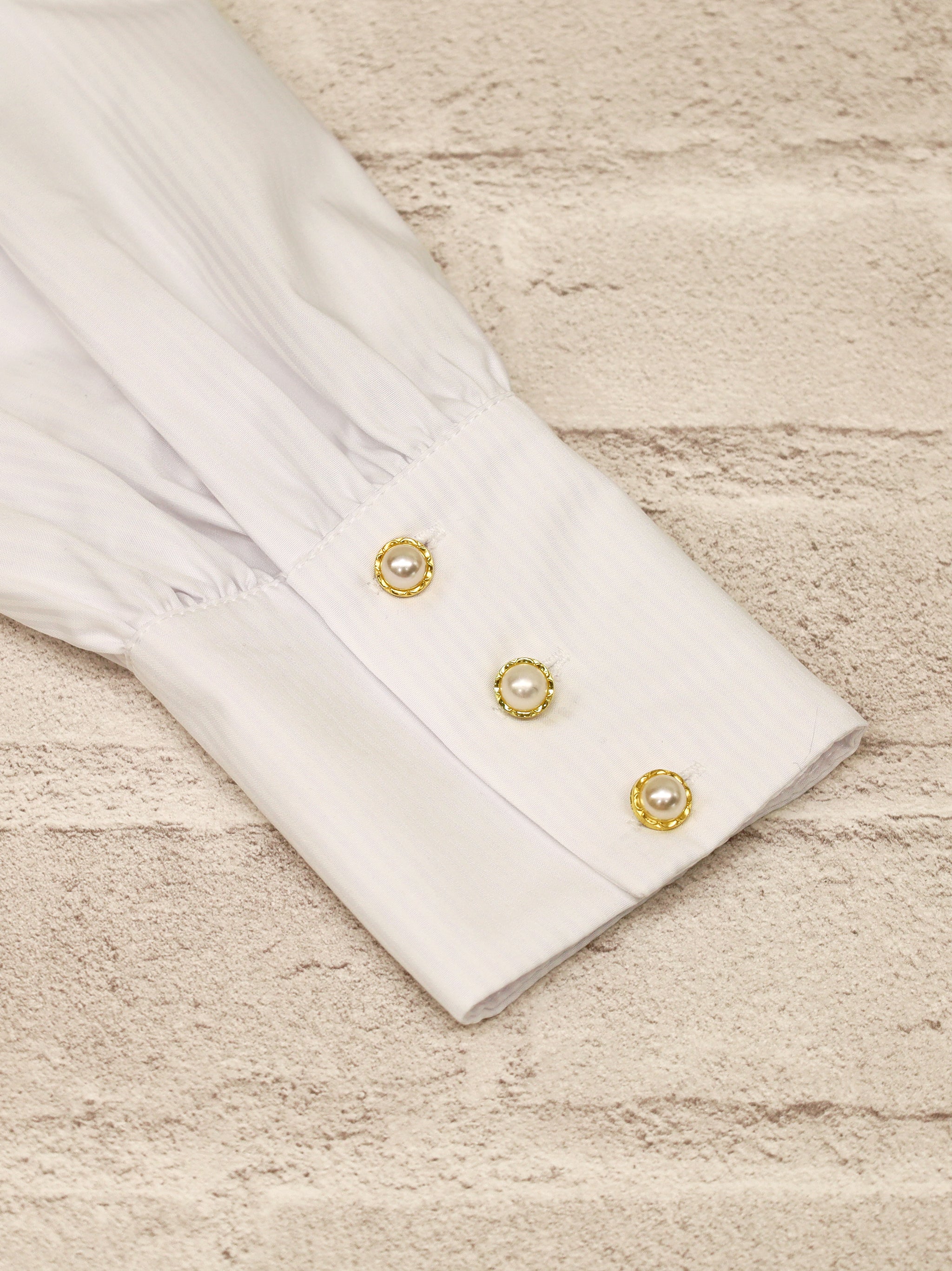 【メンバーズセール対象】Mysterious Chandelier ブラウス |Amavel(アマベル)公式サイト