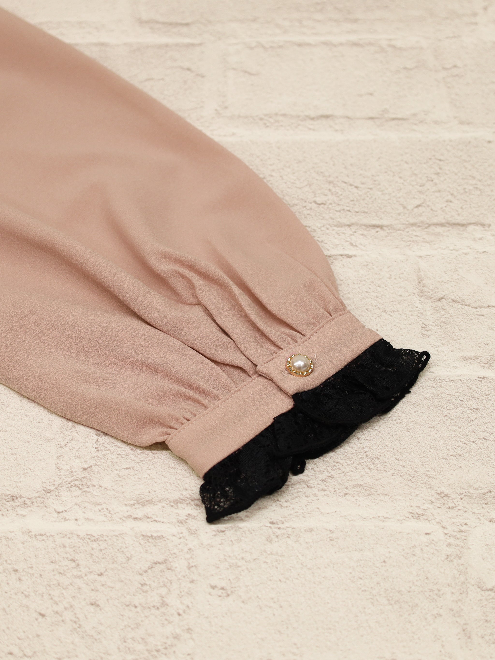 Girly Ribbon ブラウス |Amavel(アマベル)公式サイト