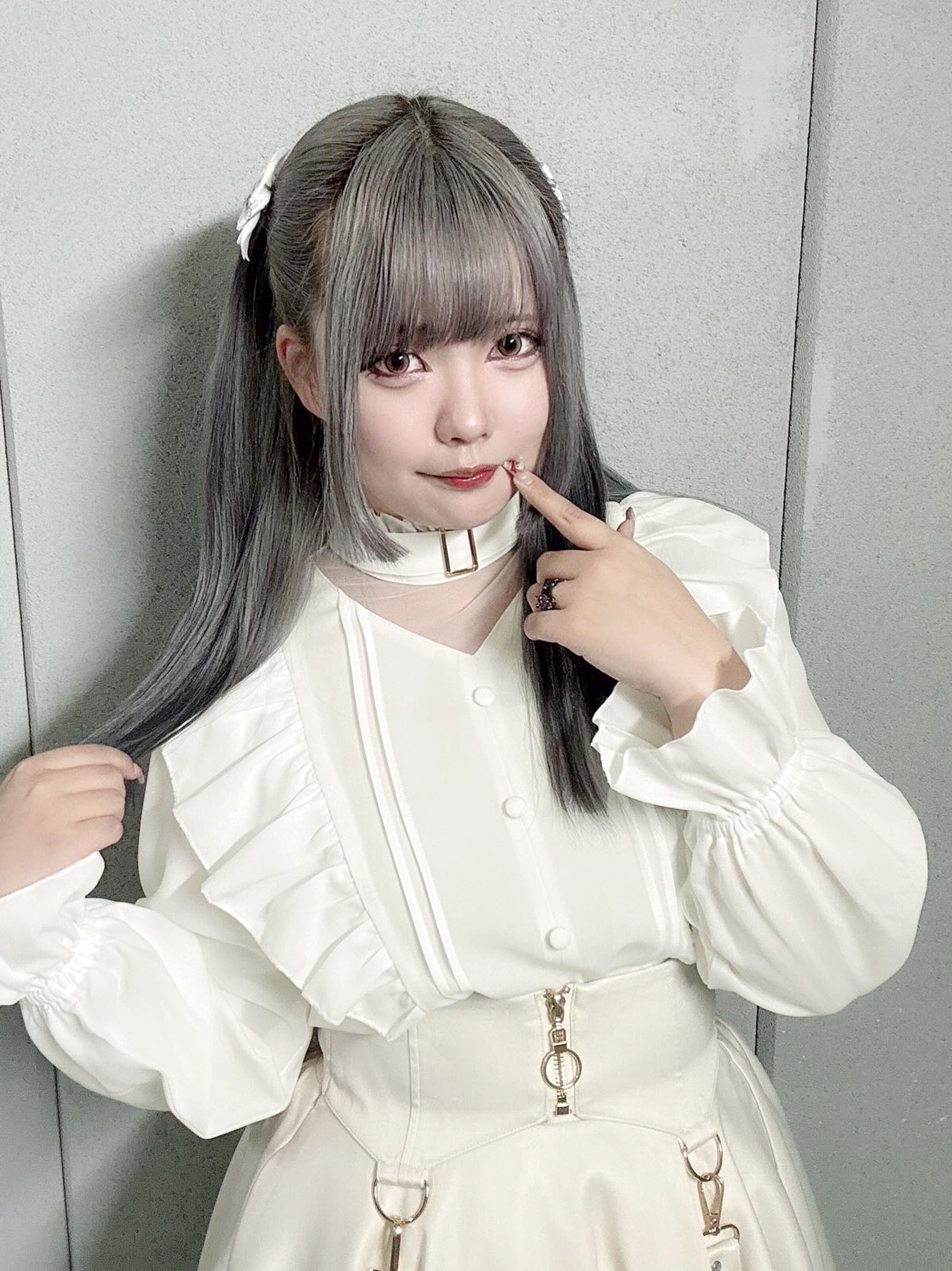 Mysterious Spice チョーカー風ブラウス アイボリー(Ivory) FREE |Amavel(アマベル)公式サイト