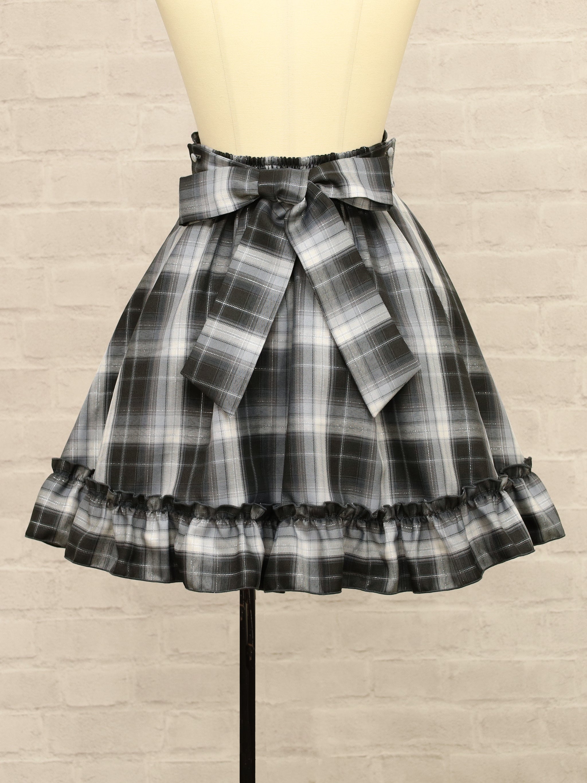 ファーポン付チェックフリルスカート |Amavel(アマベル)公式サイト