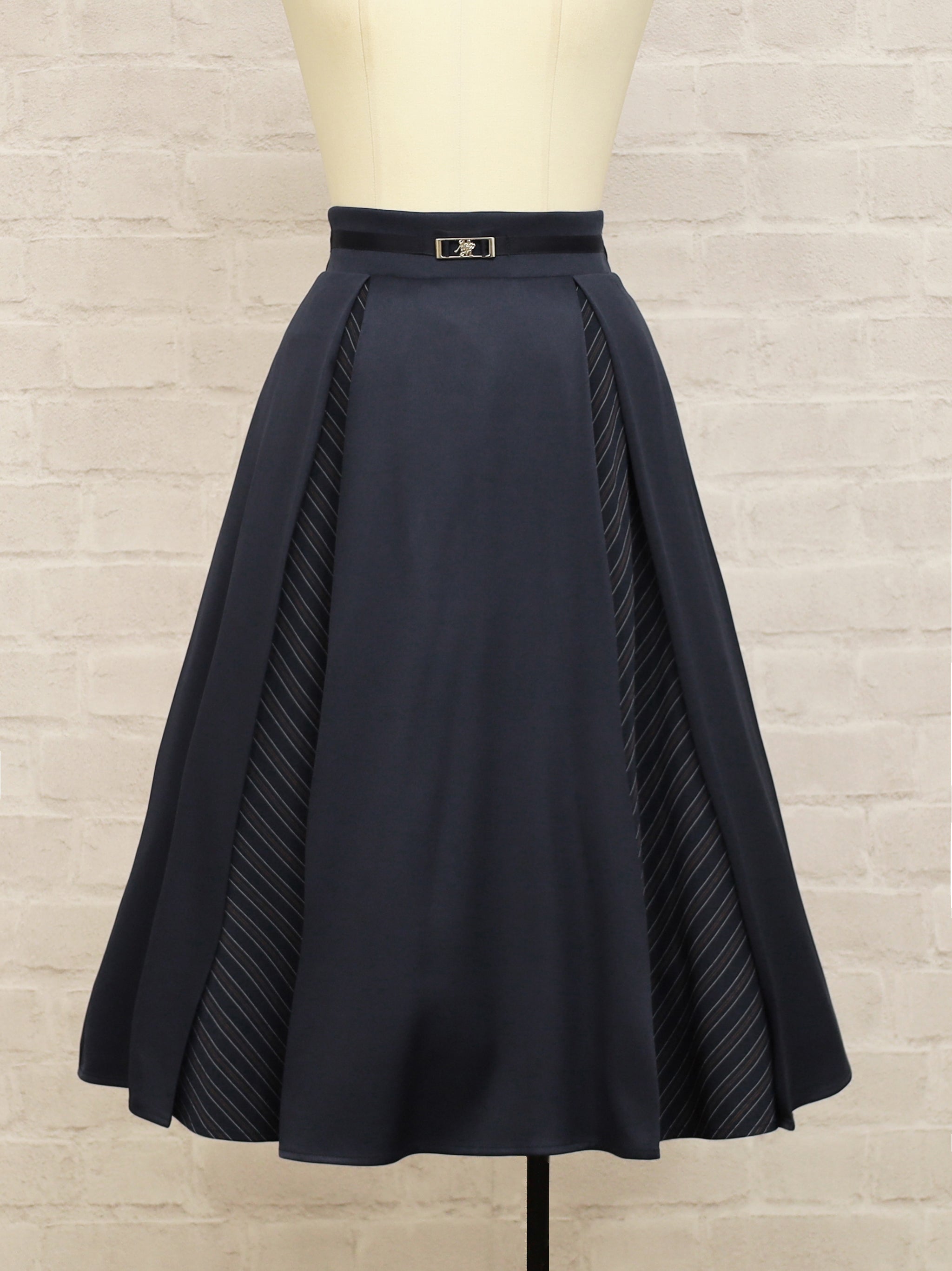 マチ切替ストライプミドル丈スカート ネイビー(Navy) FREE |Amavel(アマベル)公式サイト