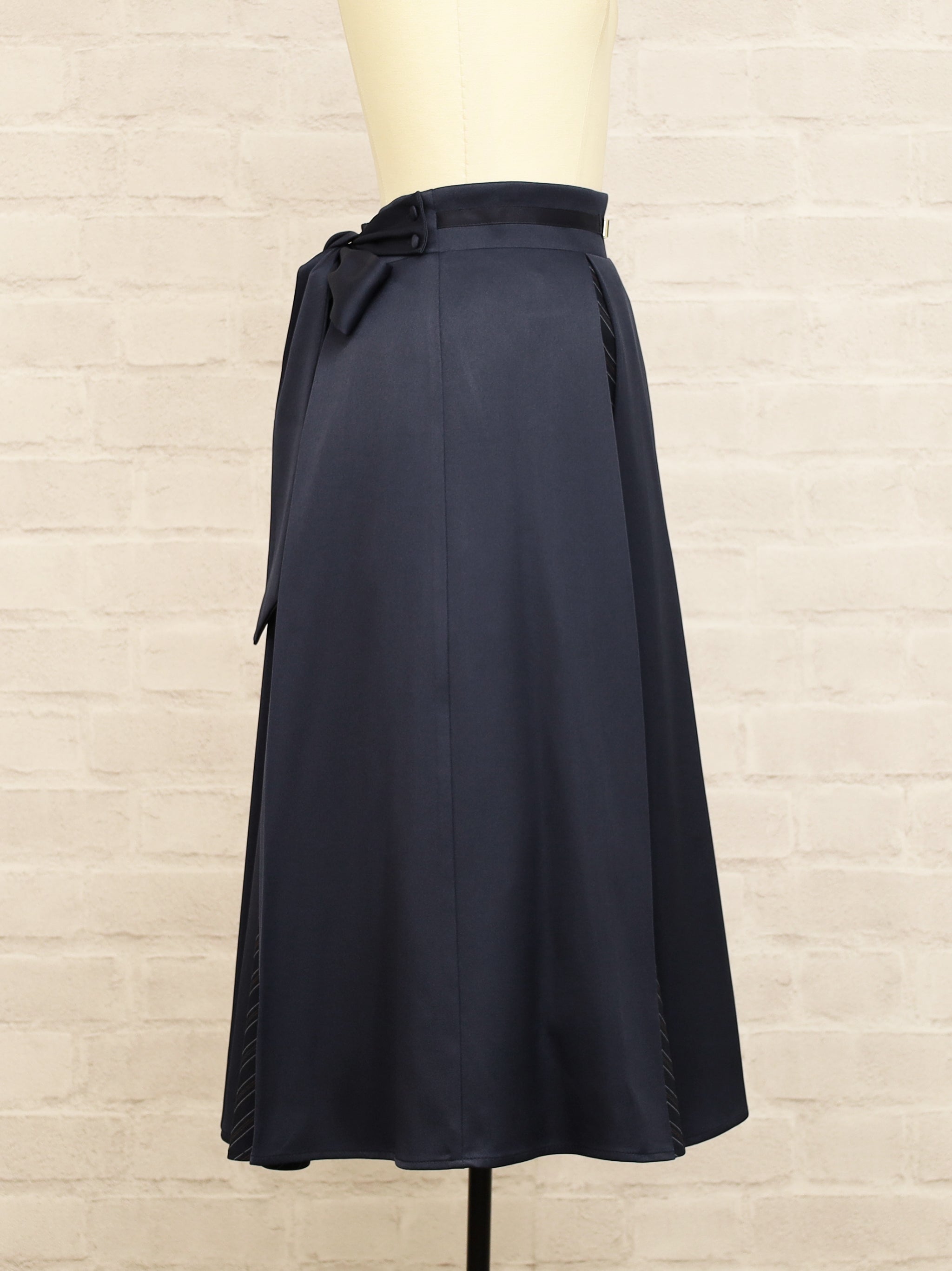 マチ切替ストライプミドル丈スカート |Amavel(アマベル)公式サイト