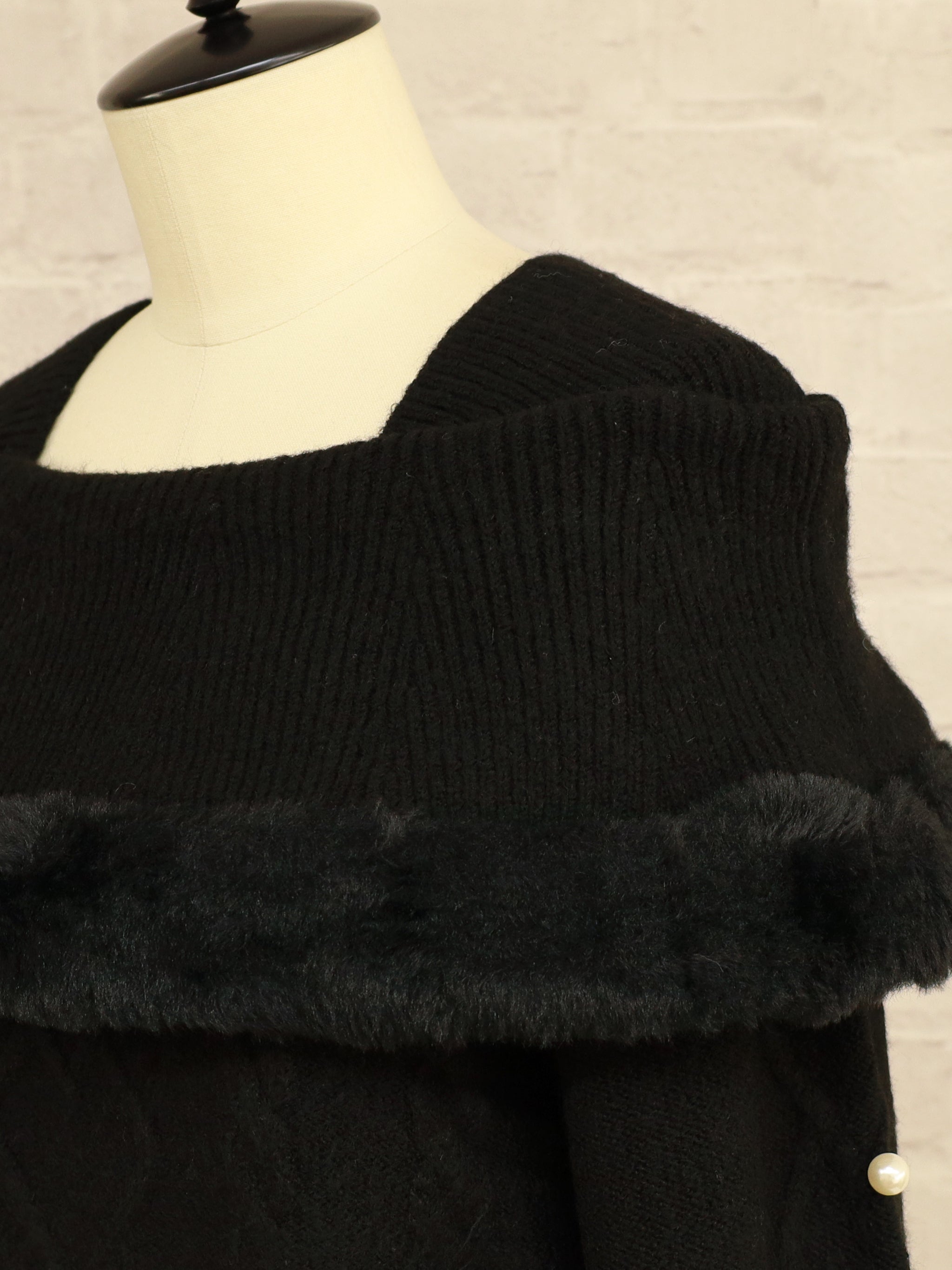 ファーケープオフショルニット |Amavel(アマベル)公式サイト