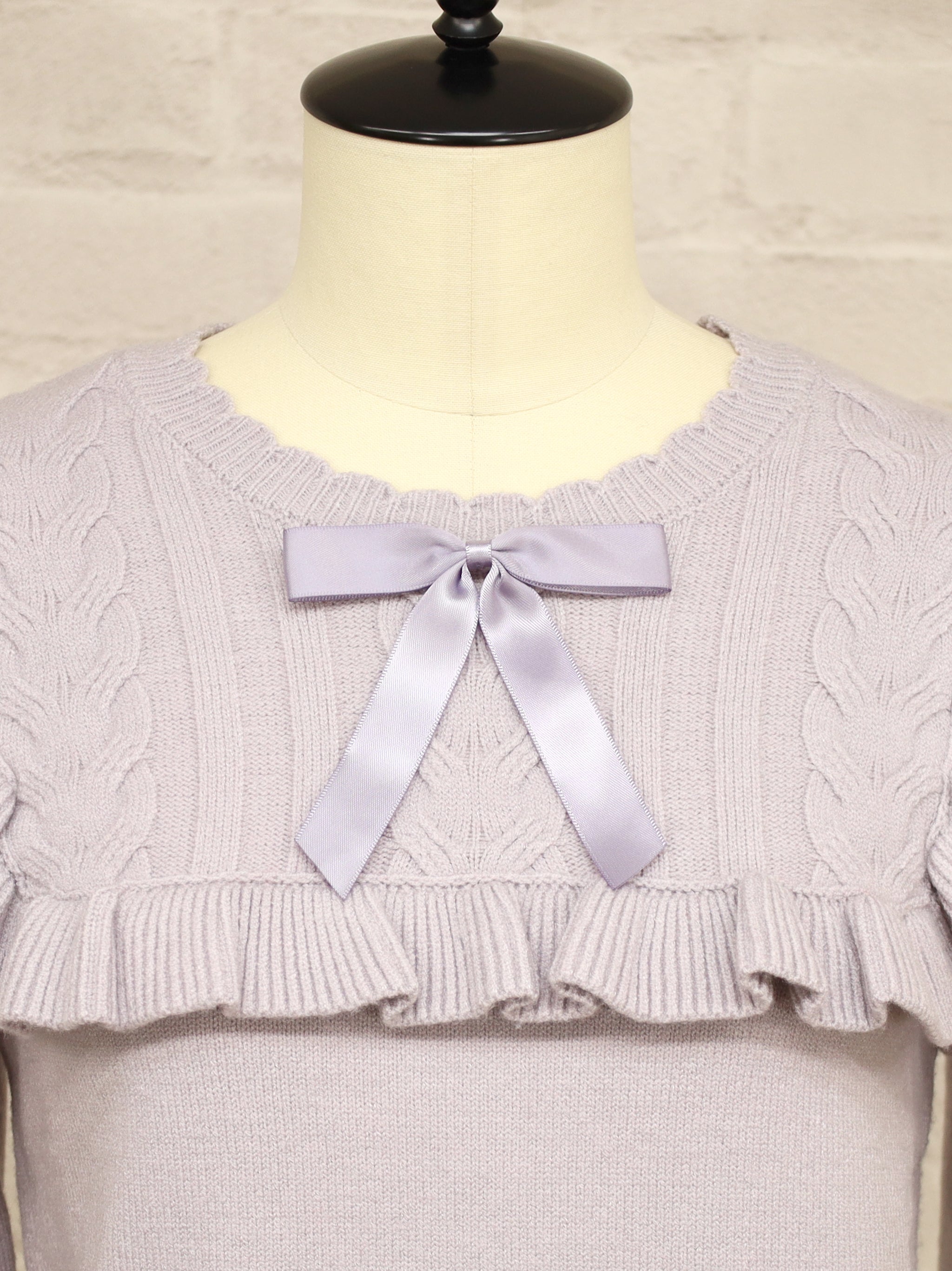 ヨークフリルニットトップス |Amavel(アマベル)公式サイト