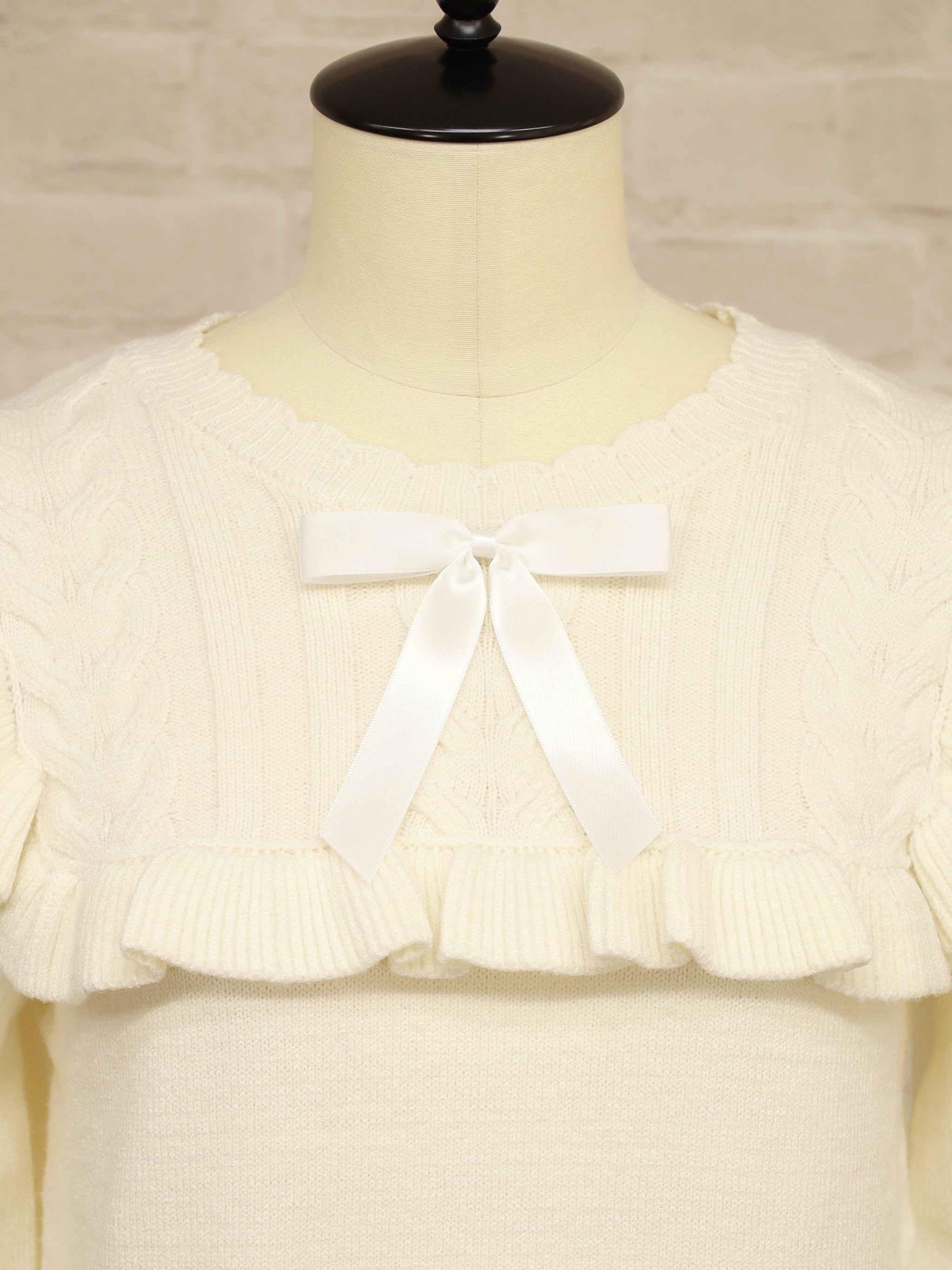 ヨークフリルニットトップス |Amavel(アマベル)公式サイト