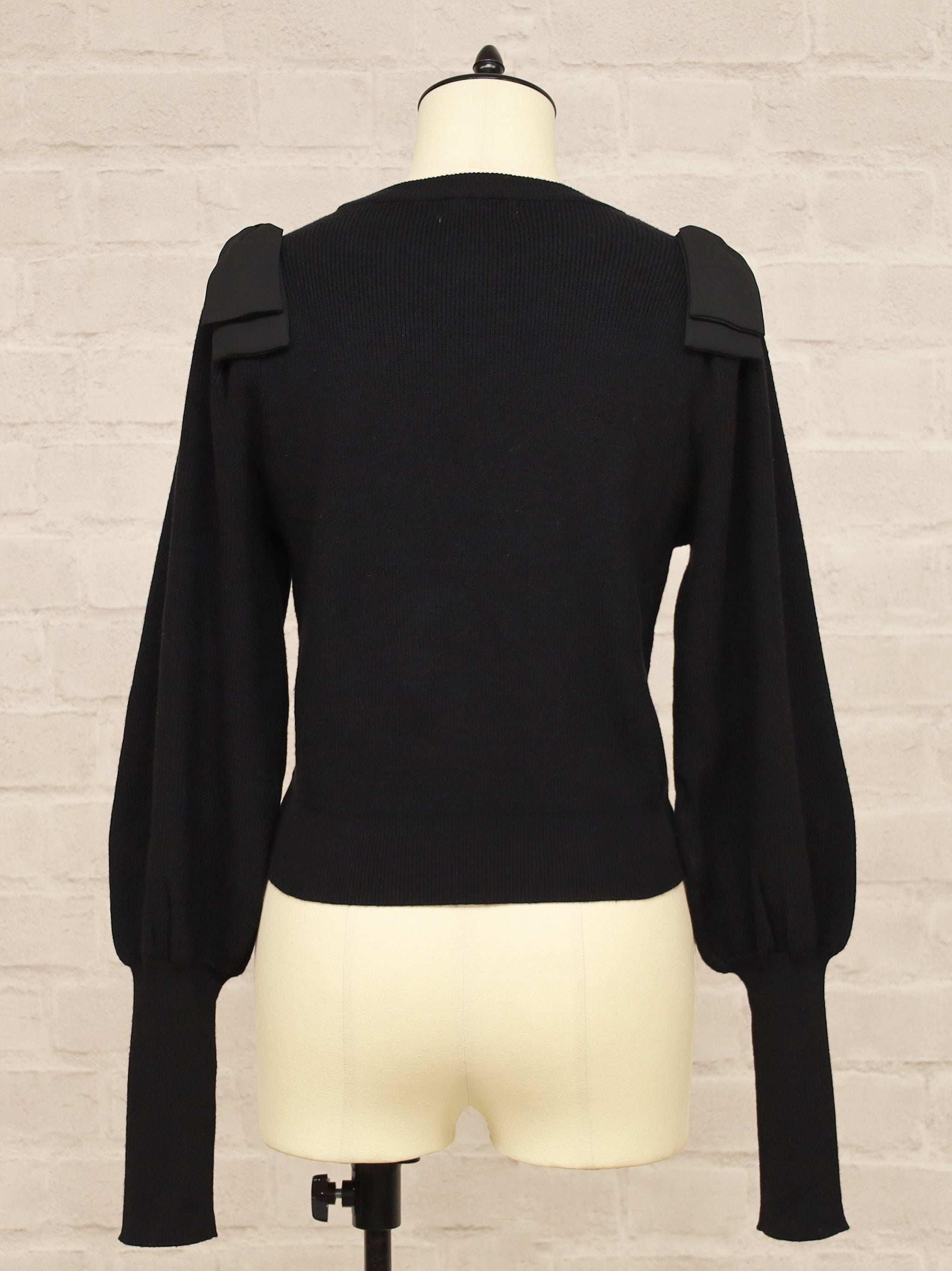 チェーンネックレスニットトップス |Amavel(アマベル)公式サイト