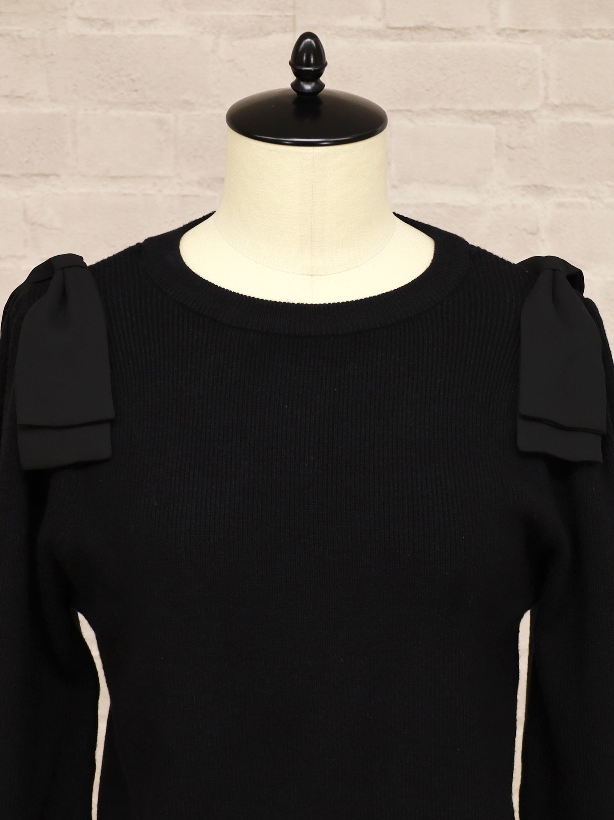 チェーンネックレスニットトップス |Amavel(アマベル)公式サイト