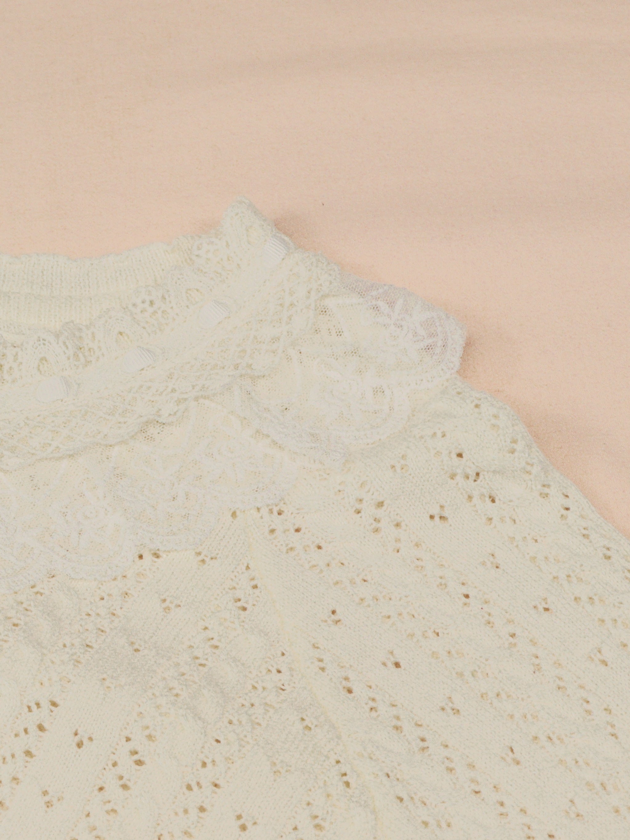 【アウトレットセール対象】ロマンティックレースすかし編みニットポンチョ |Amavel(アマベル)公式サイト