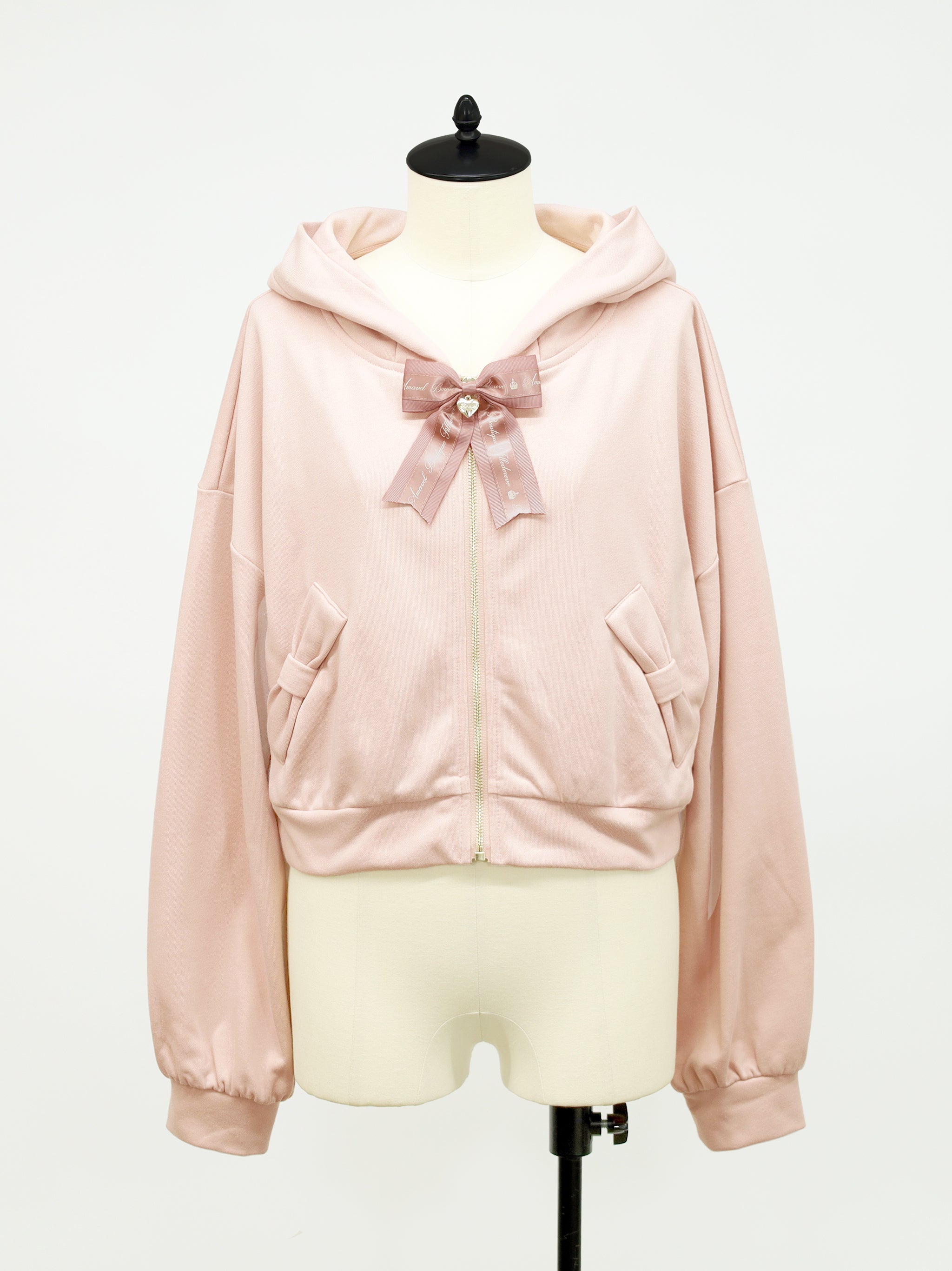 ロゴリボンブローチ付きうさみみパーカー |Amavel(アマベル)公式サイト