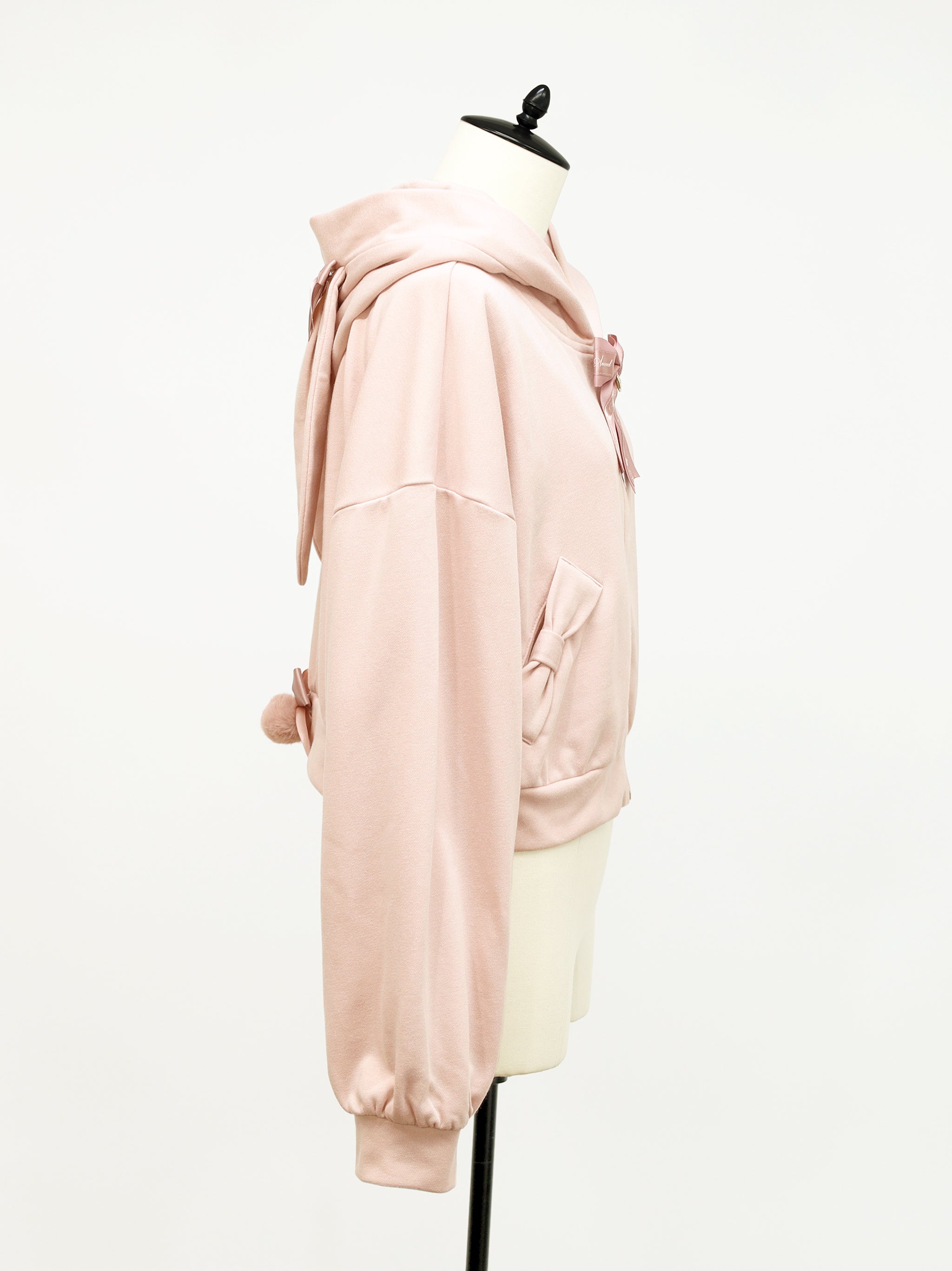 ロゴリボンブローチ付きうさみみパーカー |Amavel(アマベル)公式サイト