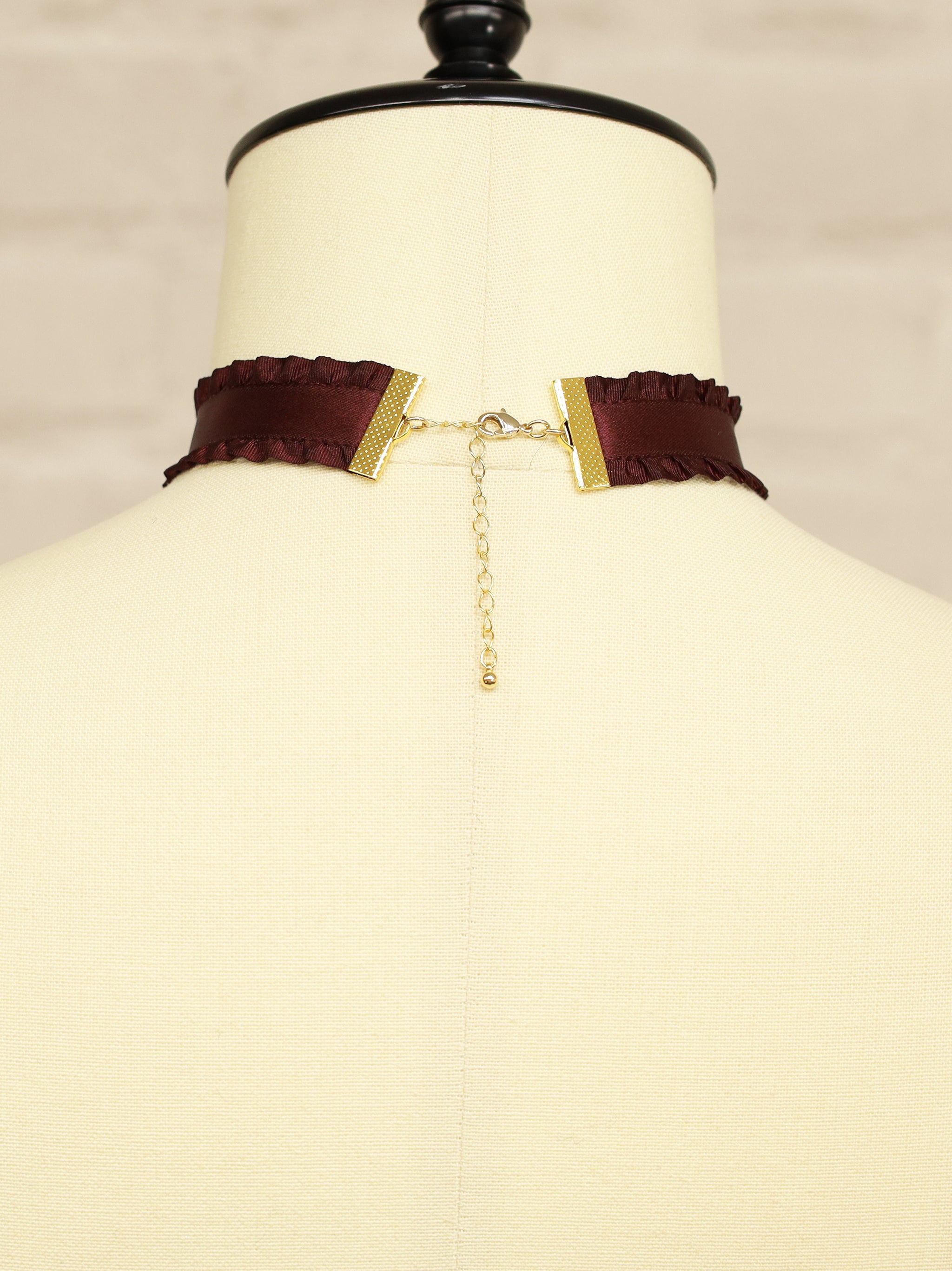 ファーポン付リボンチョーカー |Amavel(アマベル)公式サイト