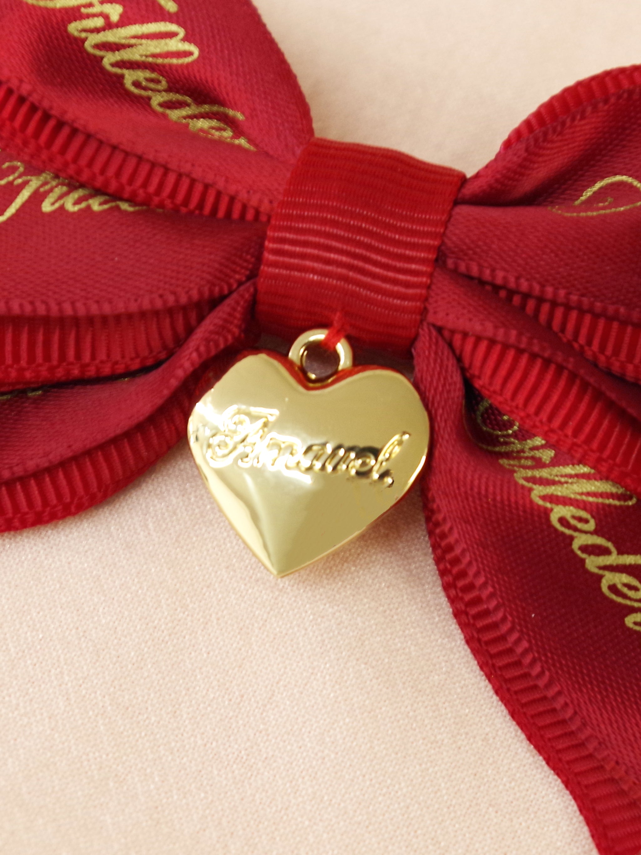 【メンバーズセール対象】ハートチャーム付ダブルリボンミニクリップ |Amavel(アマベル)公式サイト